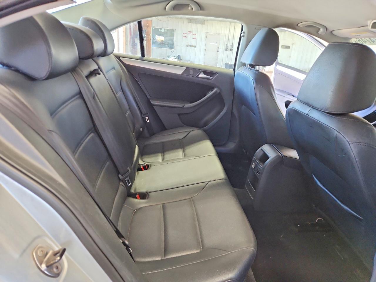 2013 Volkswagen Jetta Se Silver vin: 3VWBP7AJ7DM226895