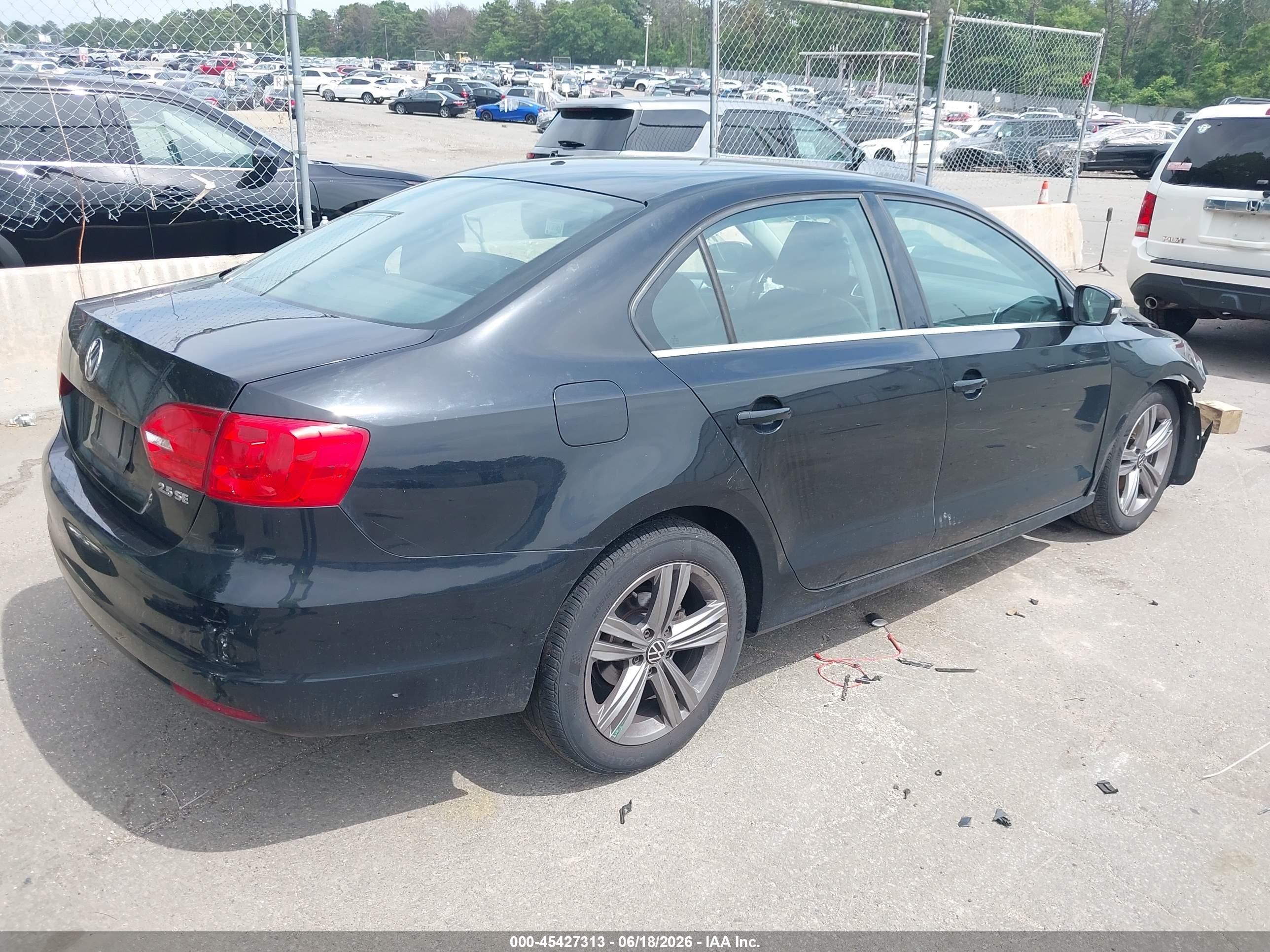 2013 Volkswagen Jetta 2.5l Se Black vin: 3VWBP7AJ9DM355608
