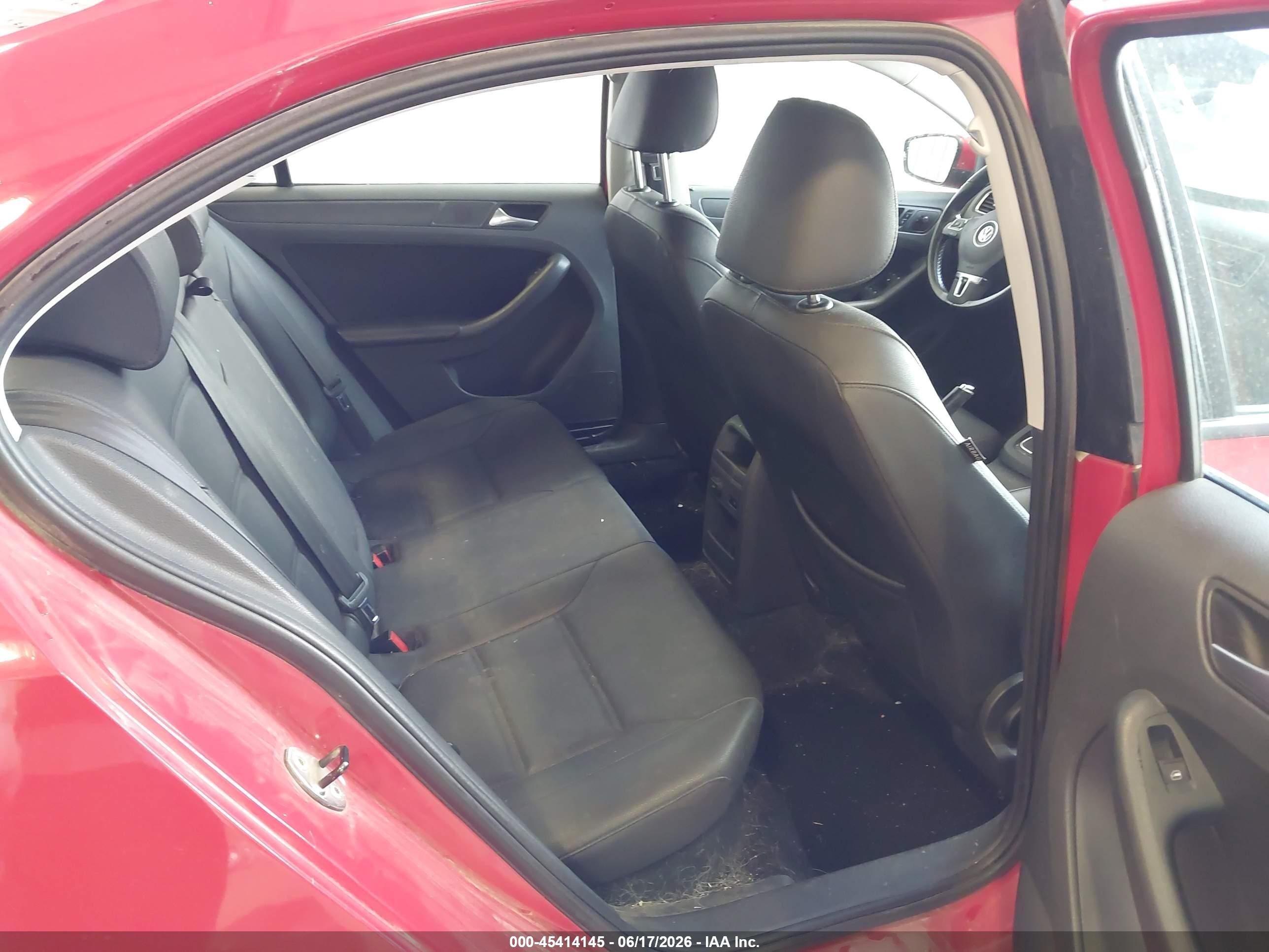 2012 Volkswagen Jetta 2.5l Se Red vin: 3VWBP7AJXCM322213