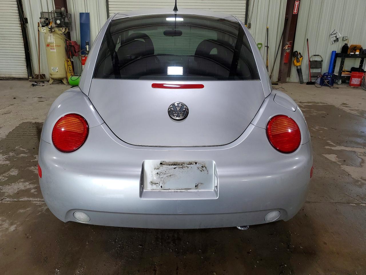 2001 Volkswagen New Beetle Gl Silver vin: 3VWBS21C71M416470