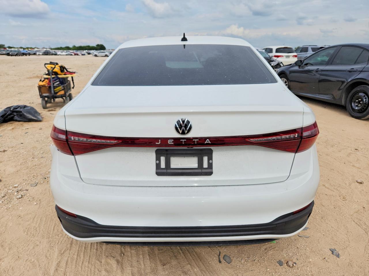 2026 Volkswagen Jetta Sport Белый vin: 3VWBW7BUXTM021243