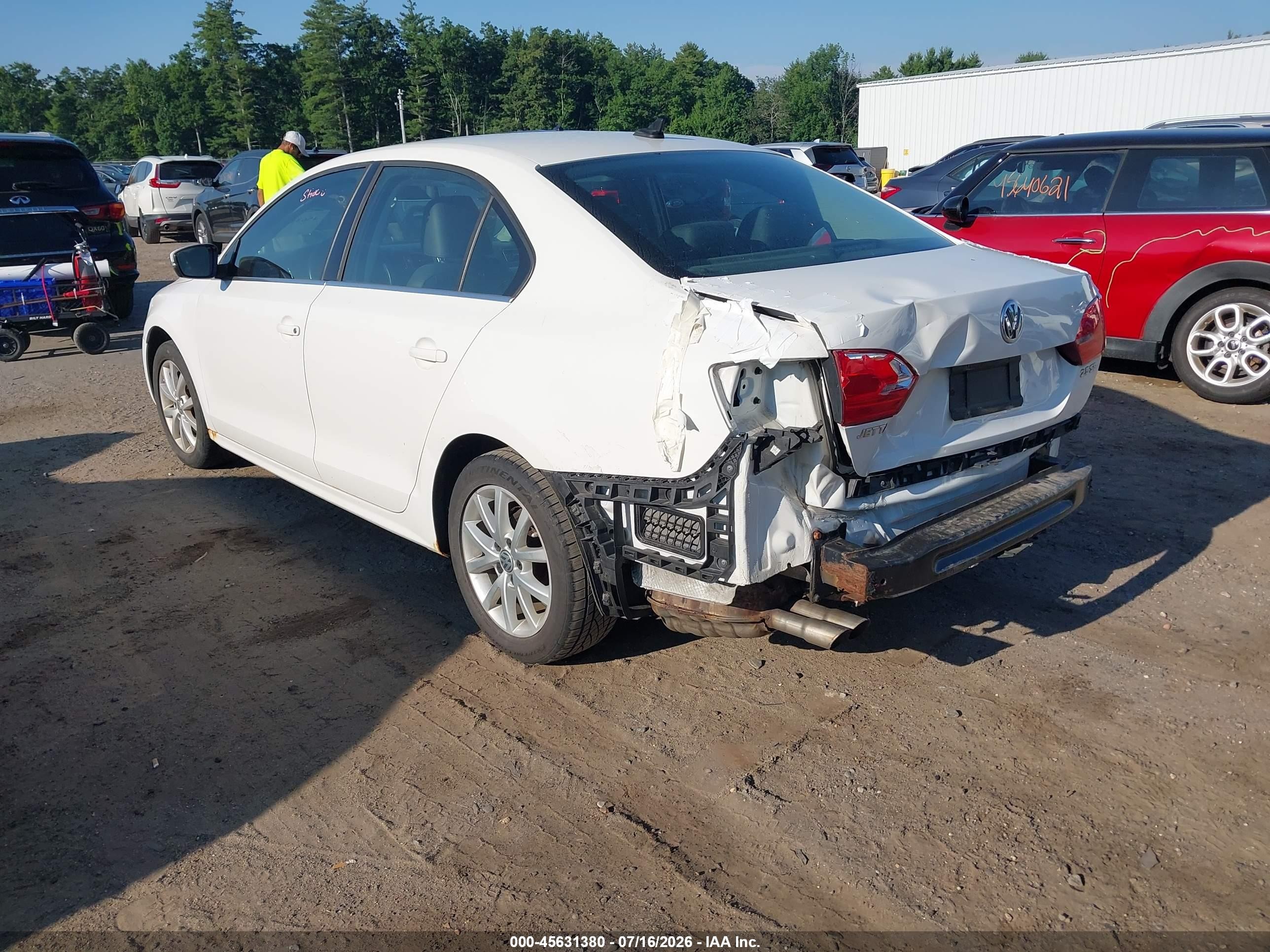 2013 Volkswagen Jetta 2.5l Se White vin: 3VWBX7AJ1DM401044