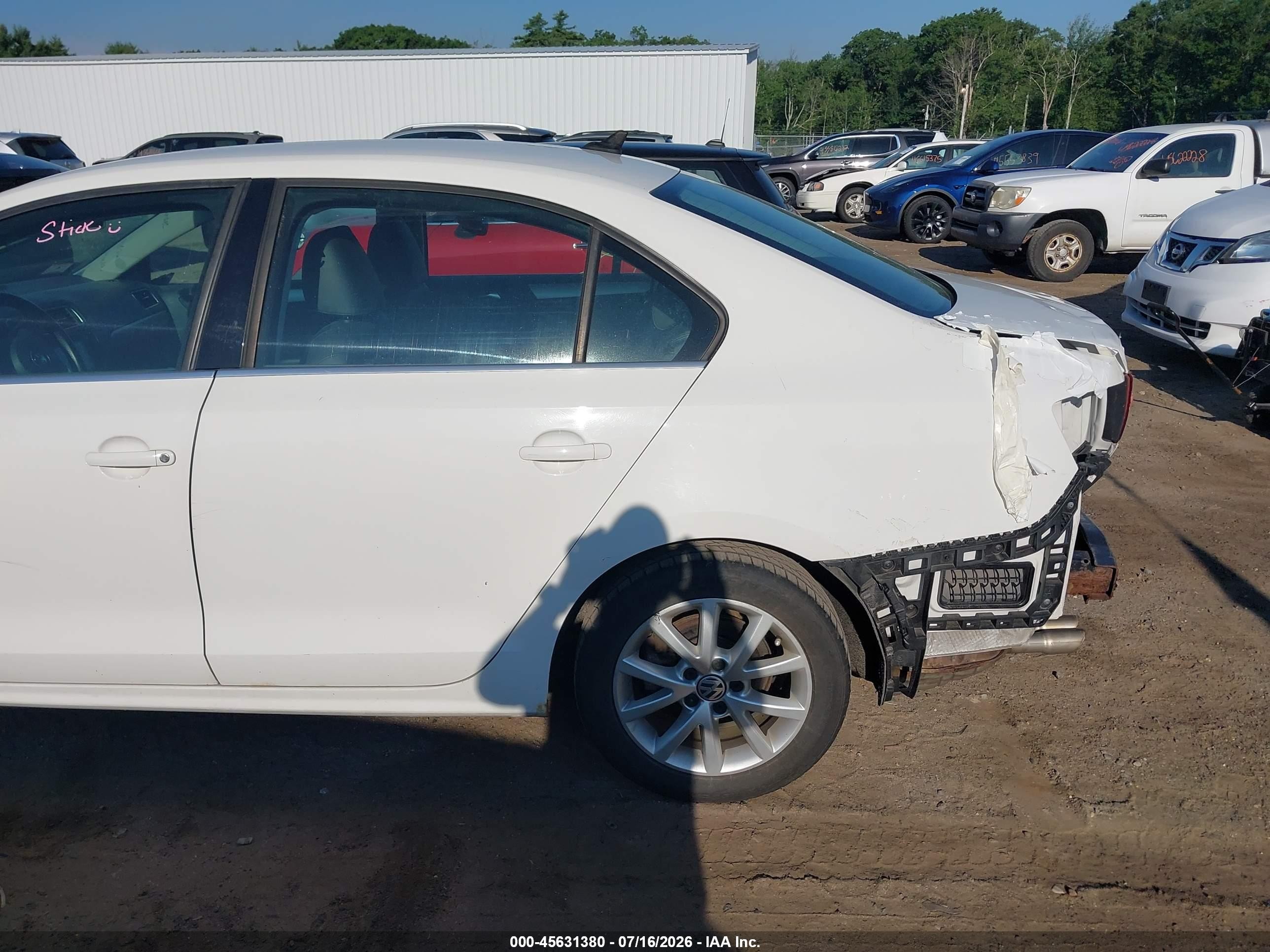 2013 Volkswagen Jetta 2.5l Se White vin: 3VWBX7AJ1DM401044