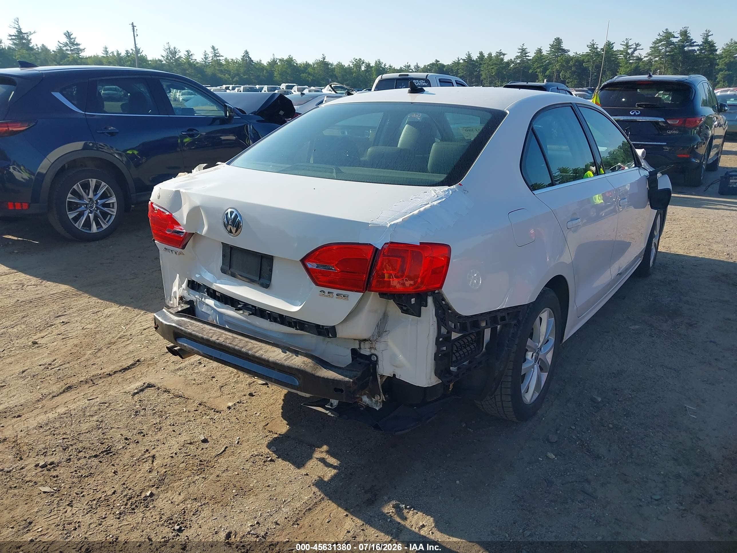 2013 Volkswagen Jetta 2.5l Se White vin: 3VWBX7AJ1DM401044