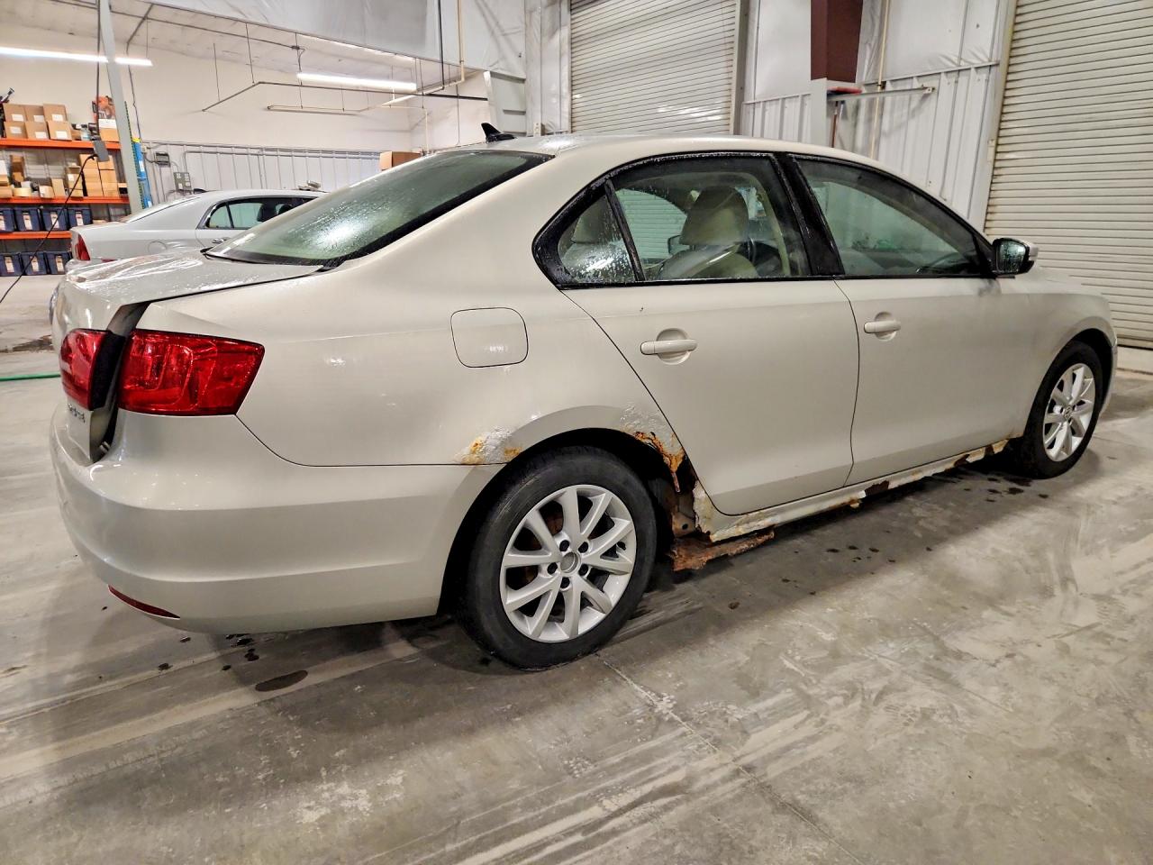 2011 Volkswagen Jetta Se Beige vin: 3VWBX7AJ3BM353219