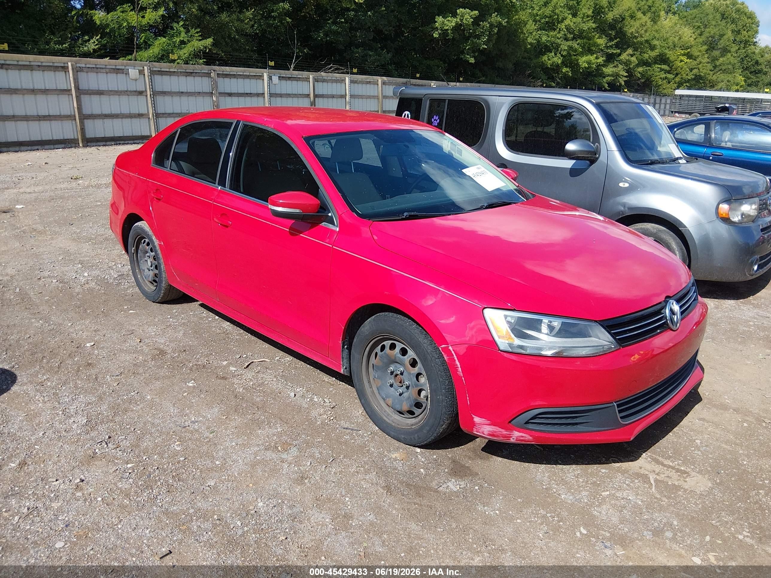2013 Volkswagen Jetta 2.5l Se Red vin: 3VWBX7AJ6DM441801