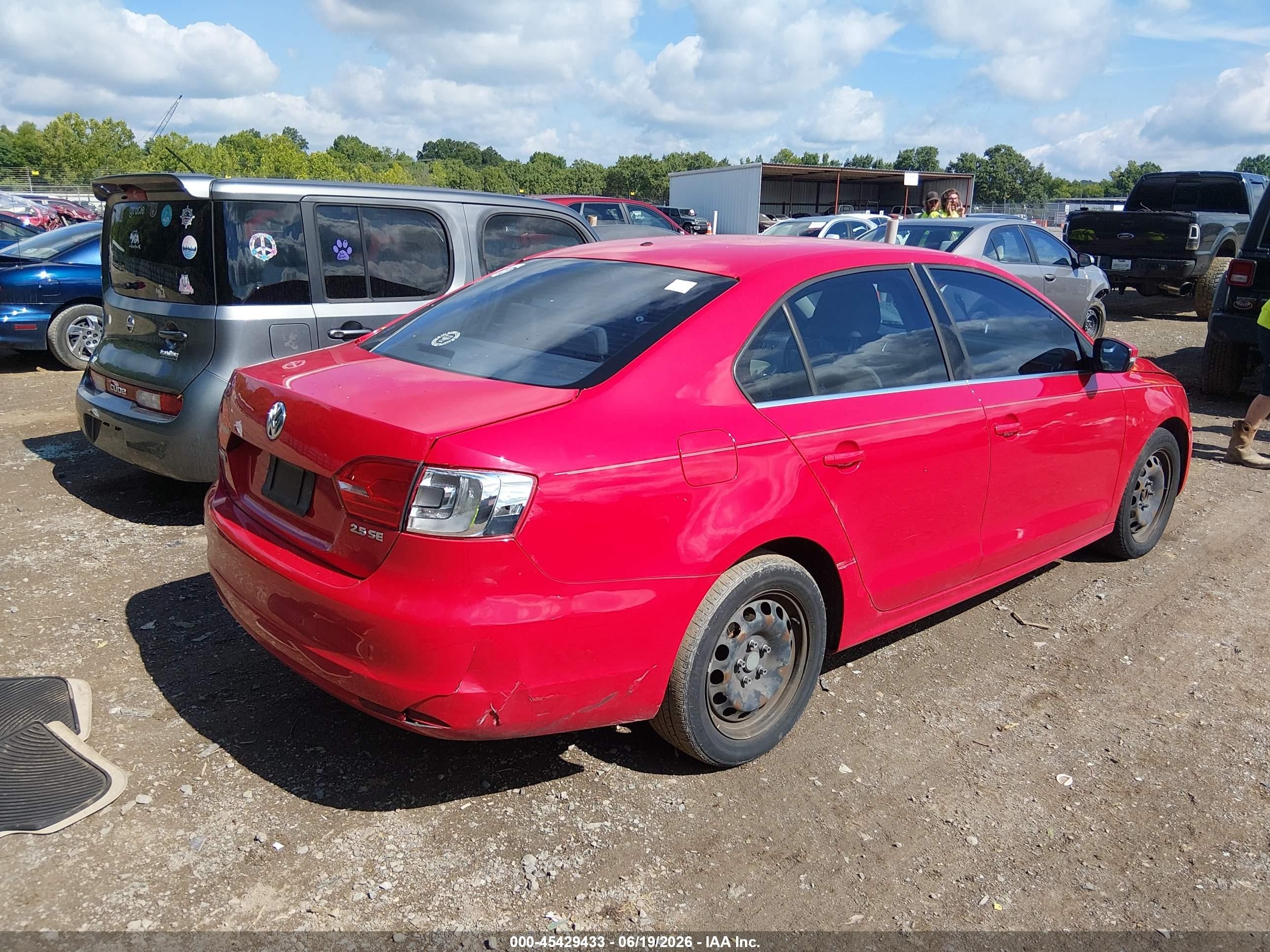 2013 Volkswagen Jetta 2.5l Se Red vin: 3VWBX7AJ6DM441801