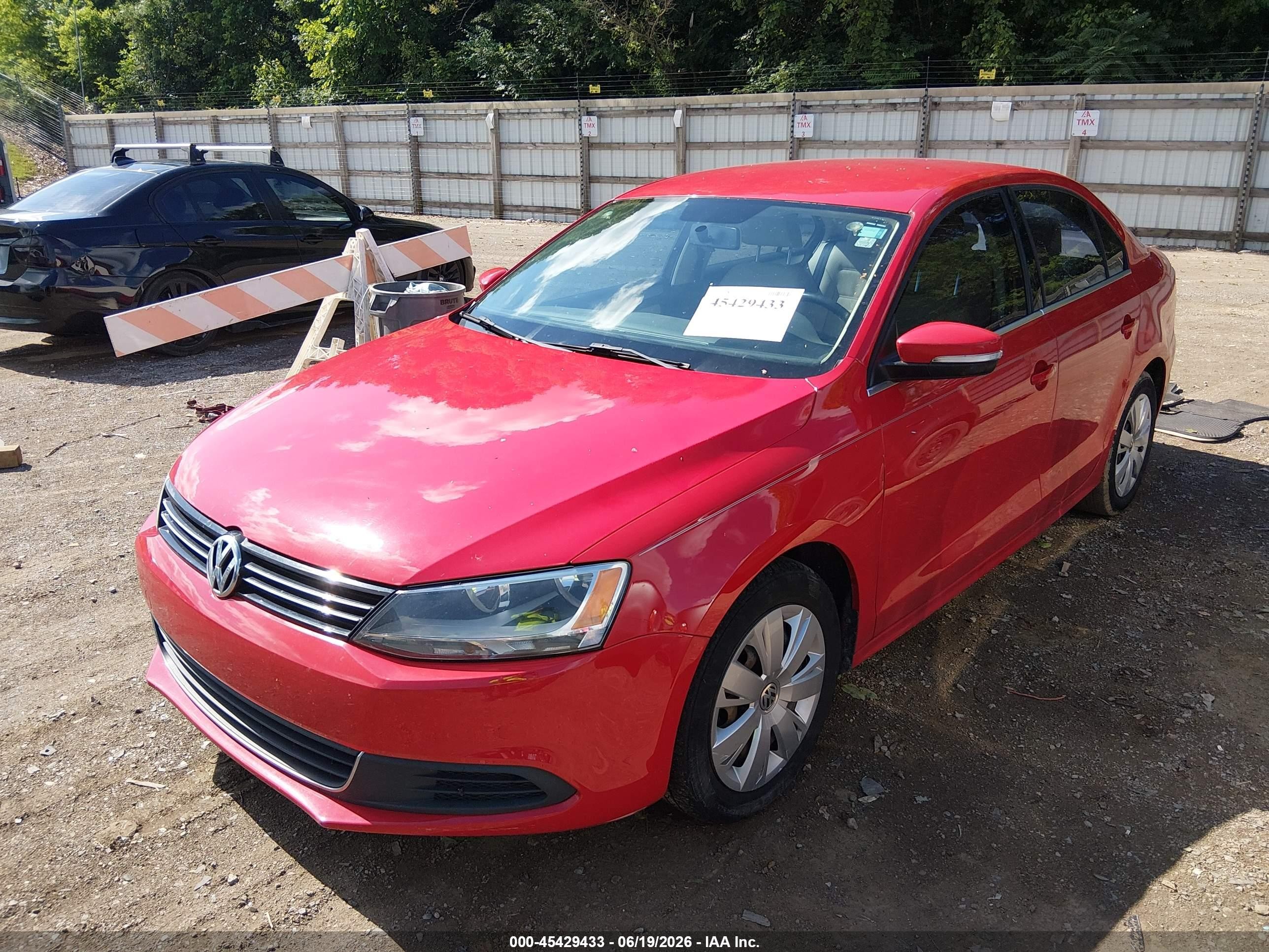 2013 Volkswagen Jetta 2.5l Se Red vin: 3VWBX7AJ6DM441801