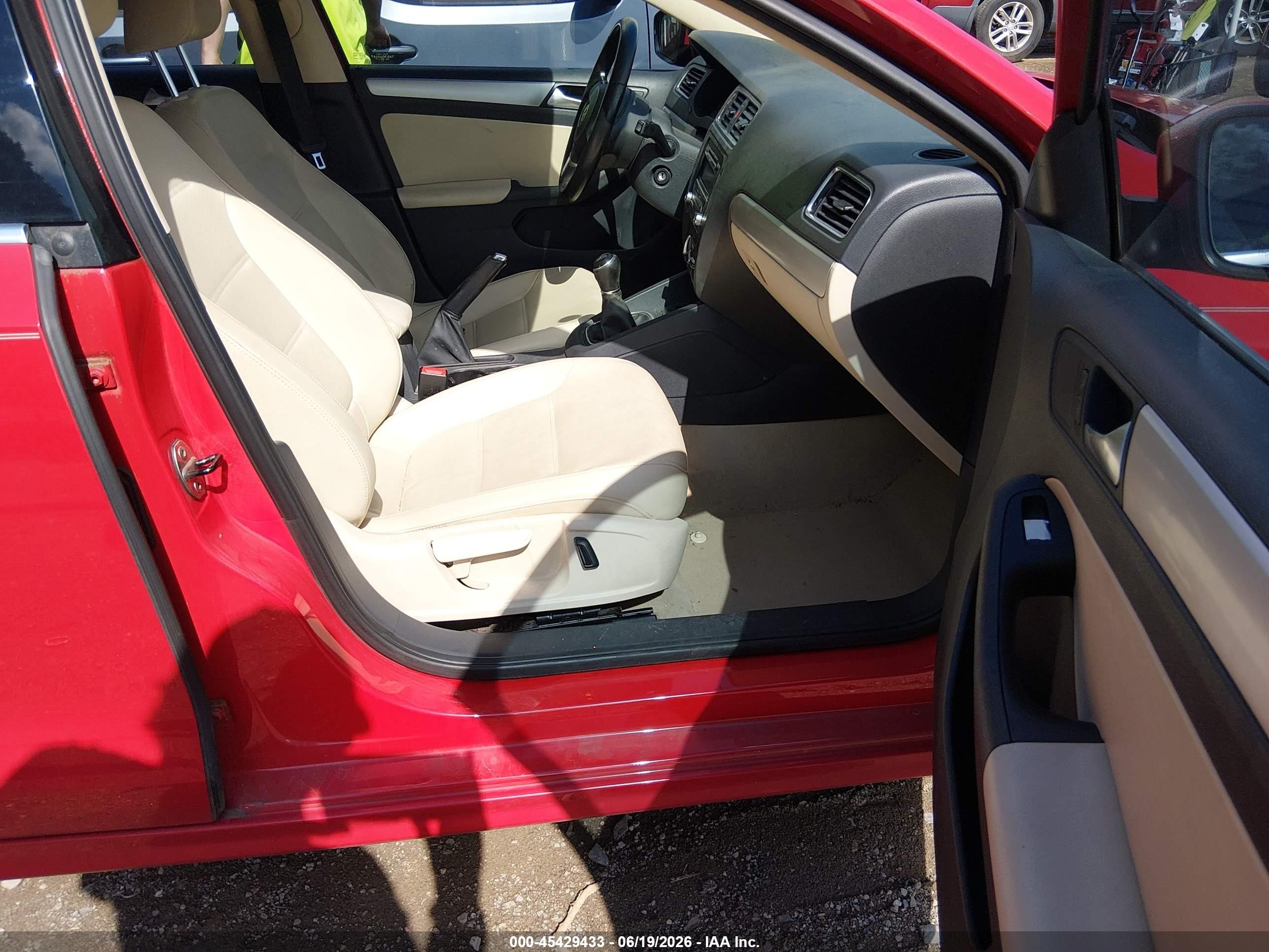 2013 Volkswagen Jetta 2.5l Se Red vin: 3VWBX7AJ6DM441801