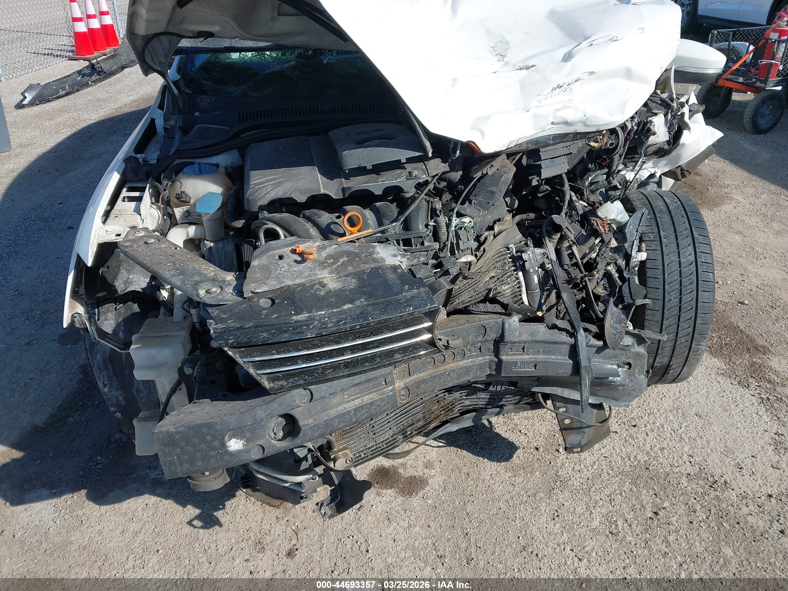 2013 Volkswagen Jetta 2.5l Se White vin: 3VWBX7AJ7DM434534