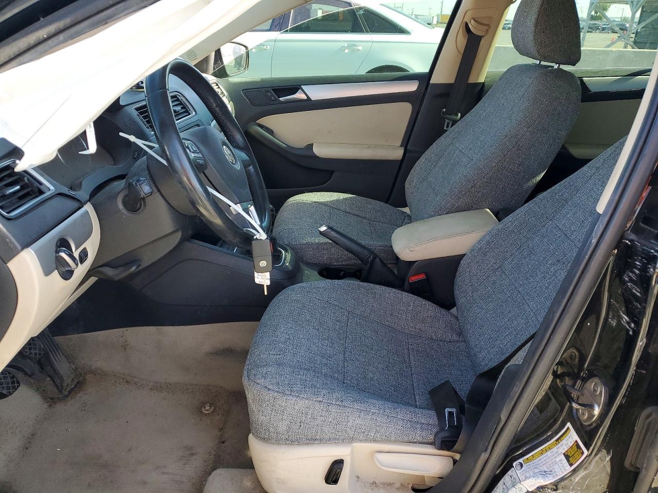2013 Volkswagen Jetta Se Черный vin: 3VWBX7AJ8DM431352
