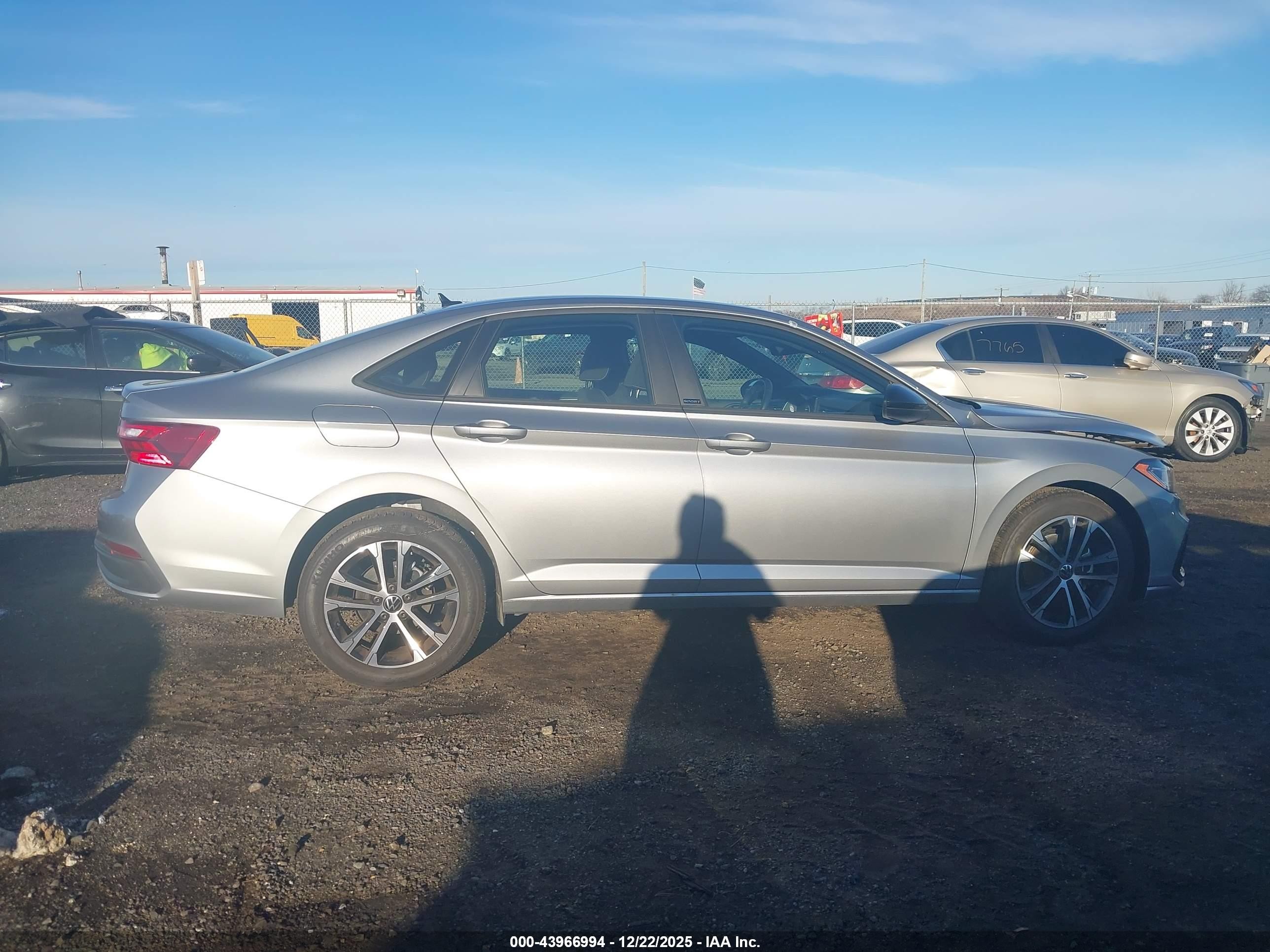 2025 Volkswagen Jetta 1.5t Sport Gray vin: 3VWBX7BU7SM026606