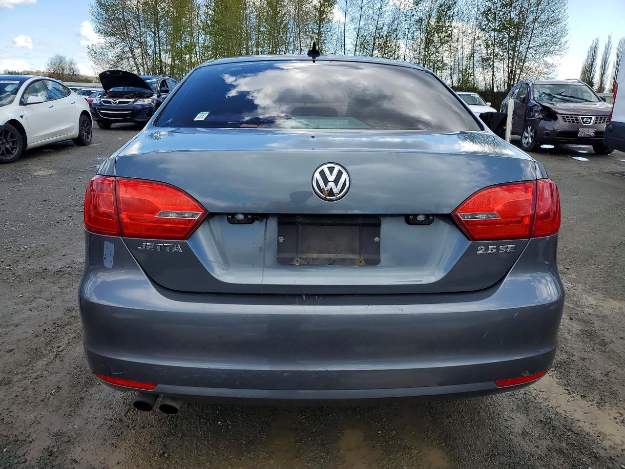 2011 Volkswagen Jetta Se Gray vin: 3VWBZ7AJ0BM309799