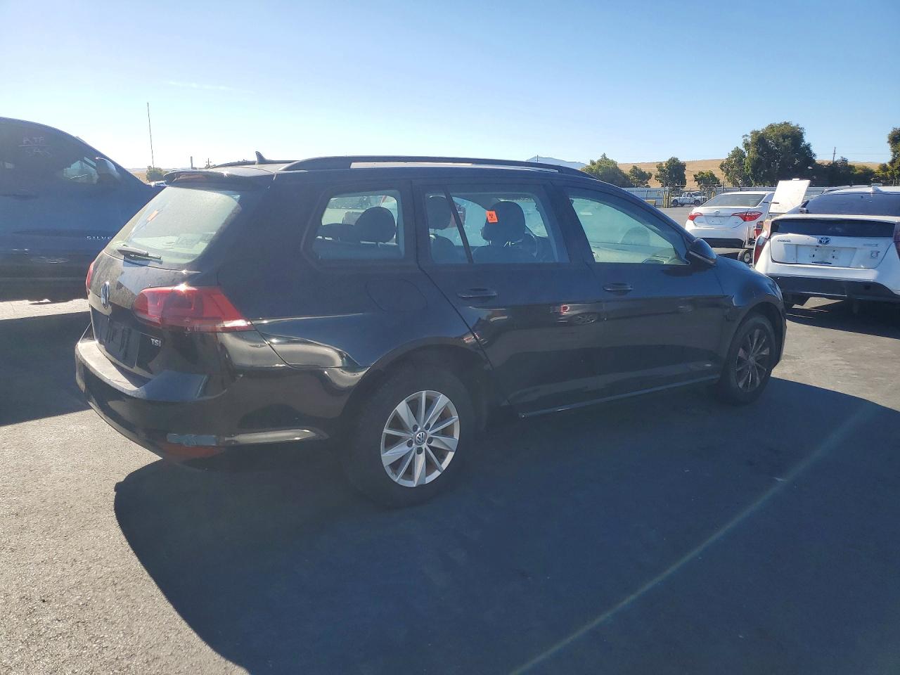2015 Volkswagen Golf Sportwagen S Черный vin: 3VWC17AU4FM519320