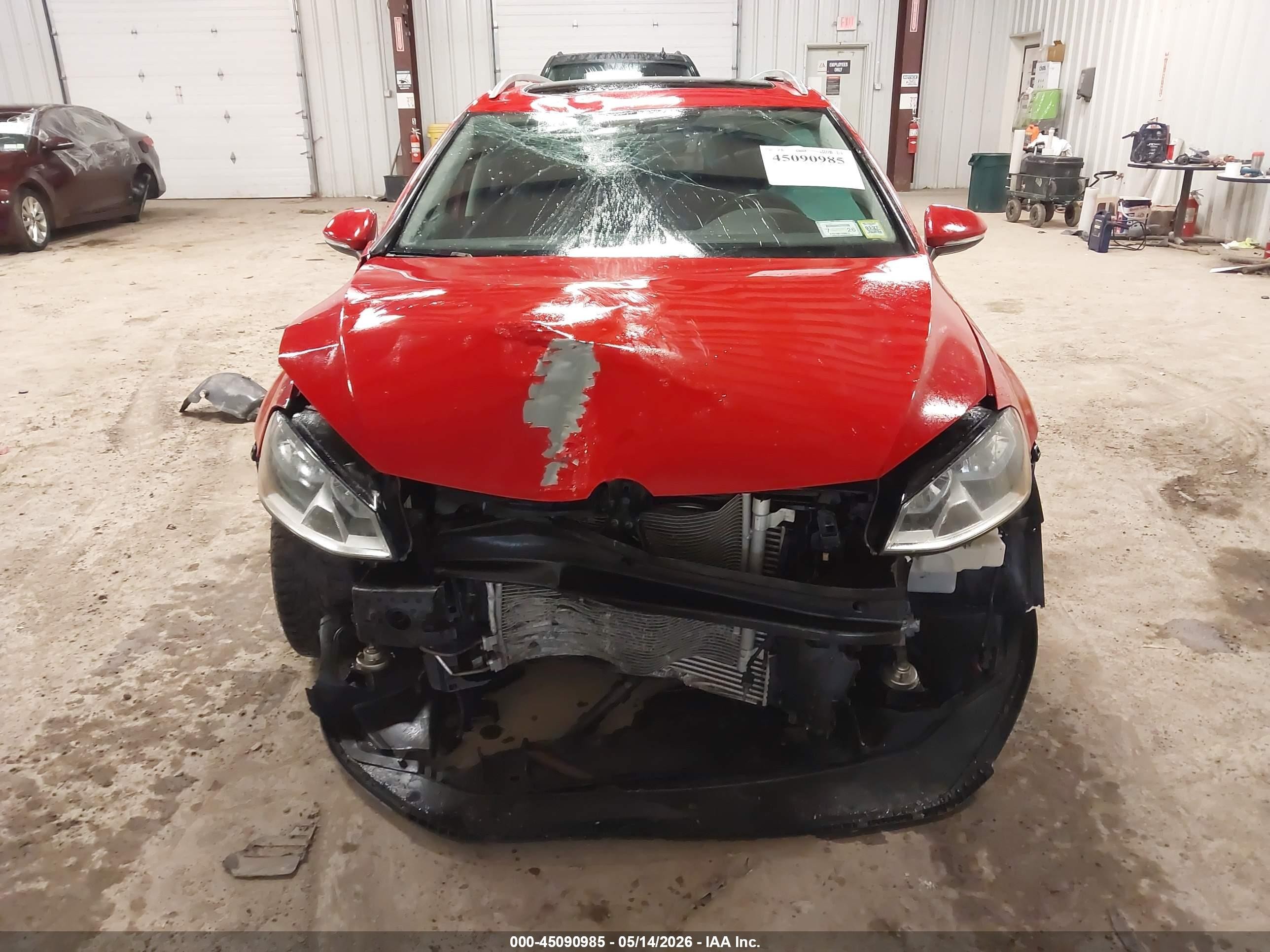2015 Volkswagen Golf Sportwagen Tsi Sel 4-door Red vin: 3VWC17AU5FM503868