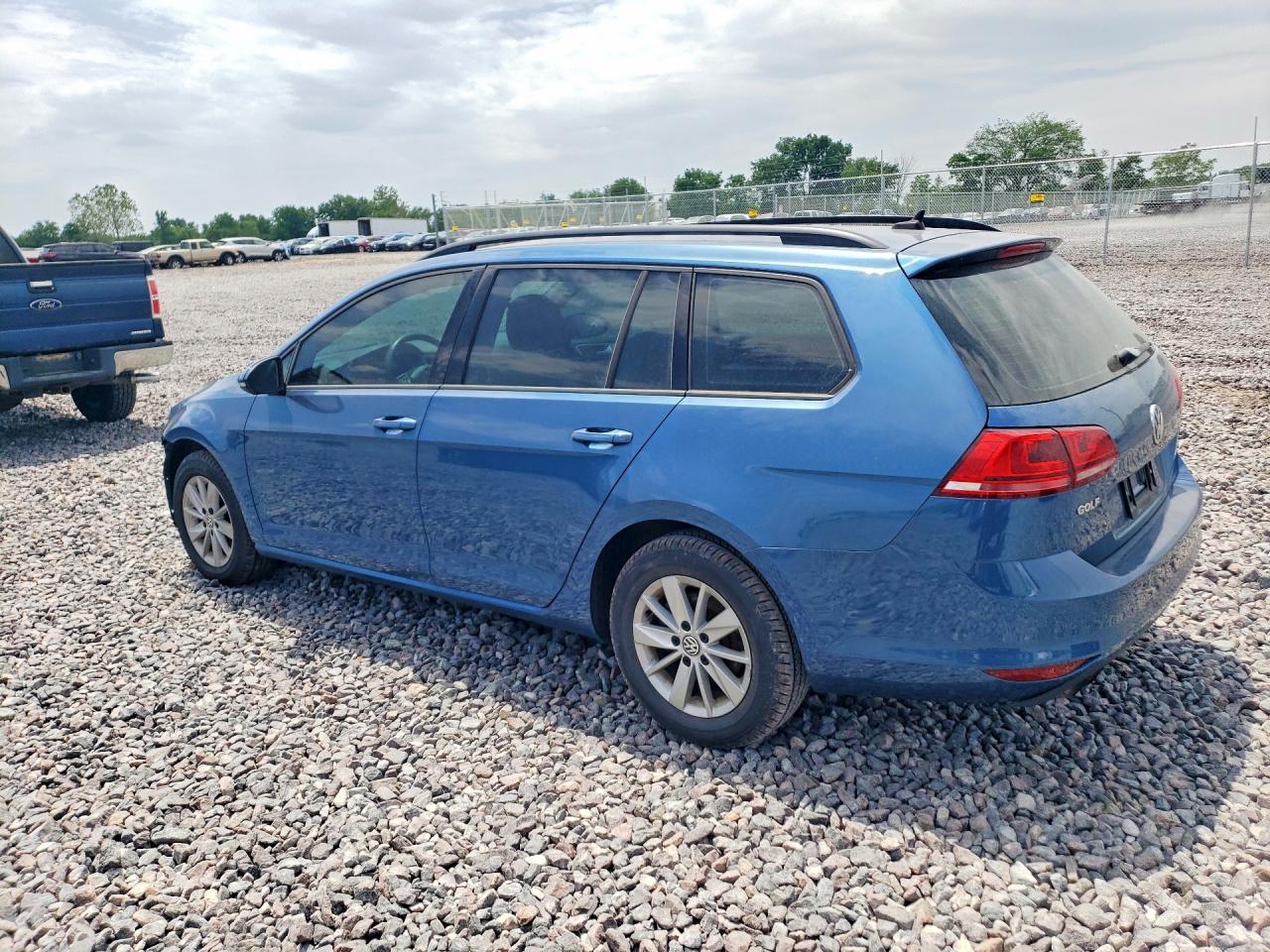 2015 Volkswagen Golf Sportwagen S Blue vin: 3VWC17AU5FM505300