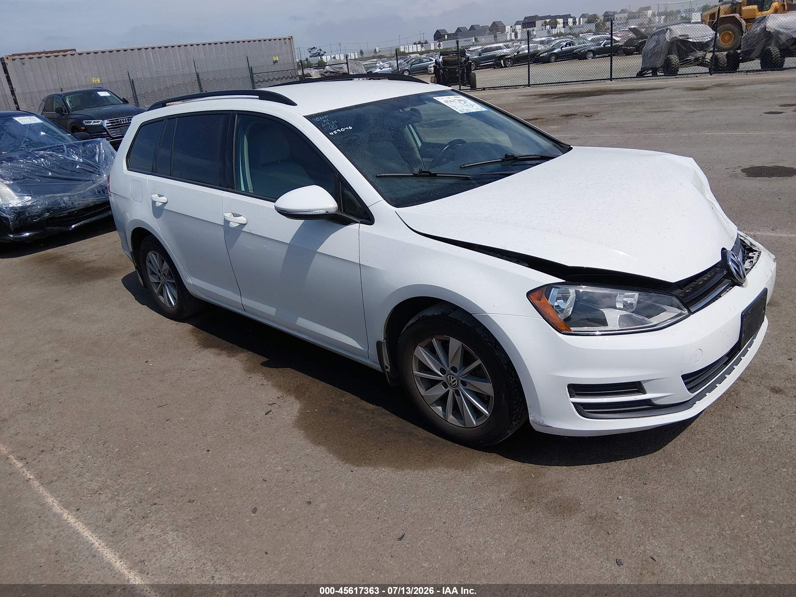 3VWC17AU8FM500981