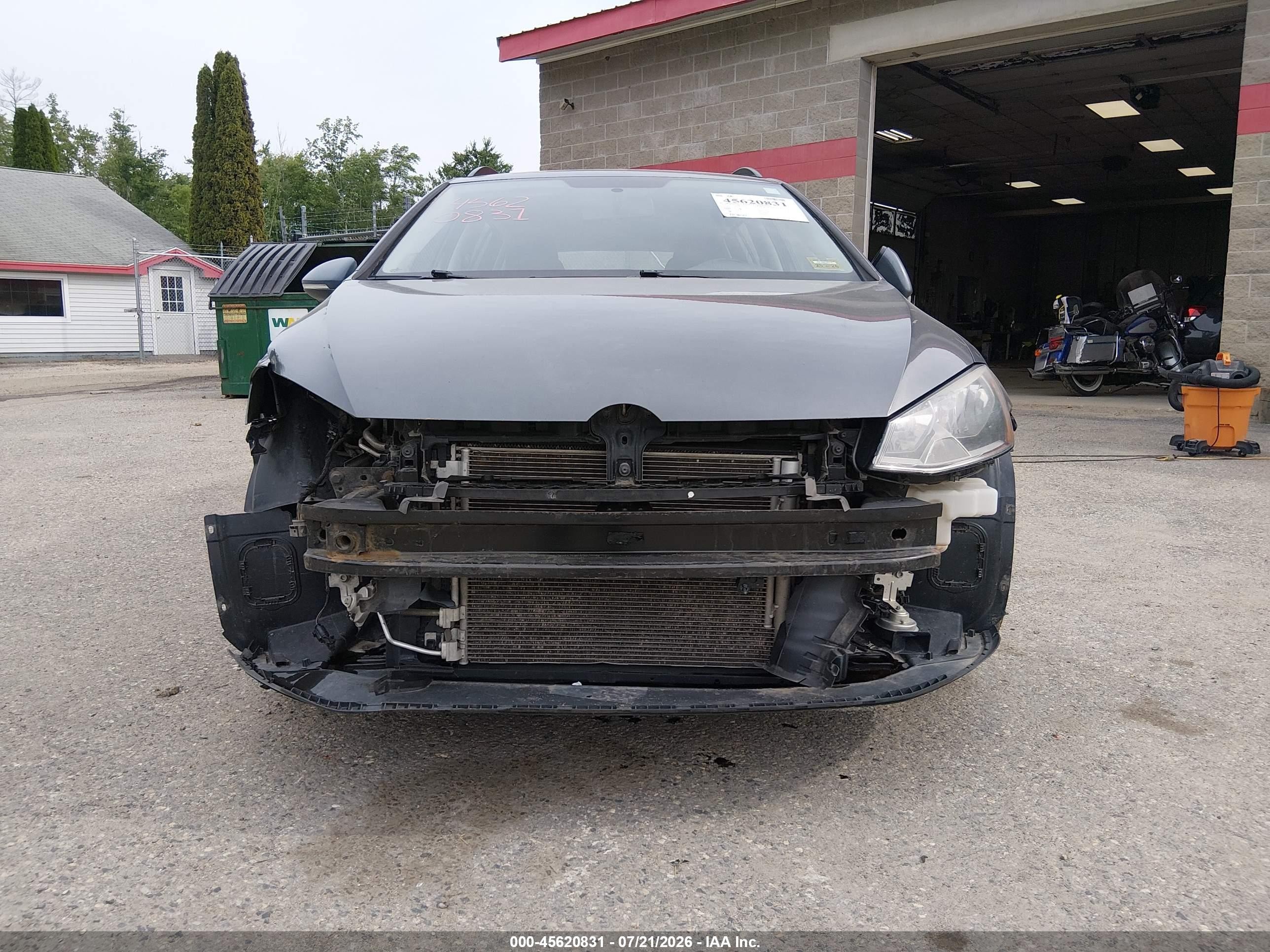 2015 Volkswagen Golf Sportwagen Tsi S 4-door Серый vin: 3VWC17AU8FM501323