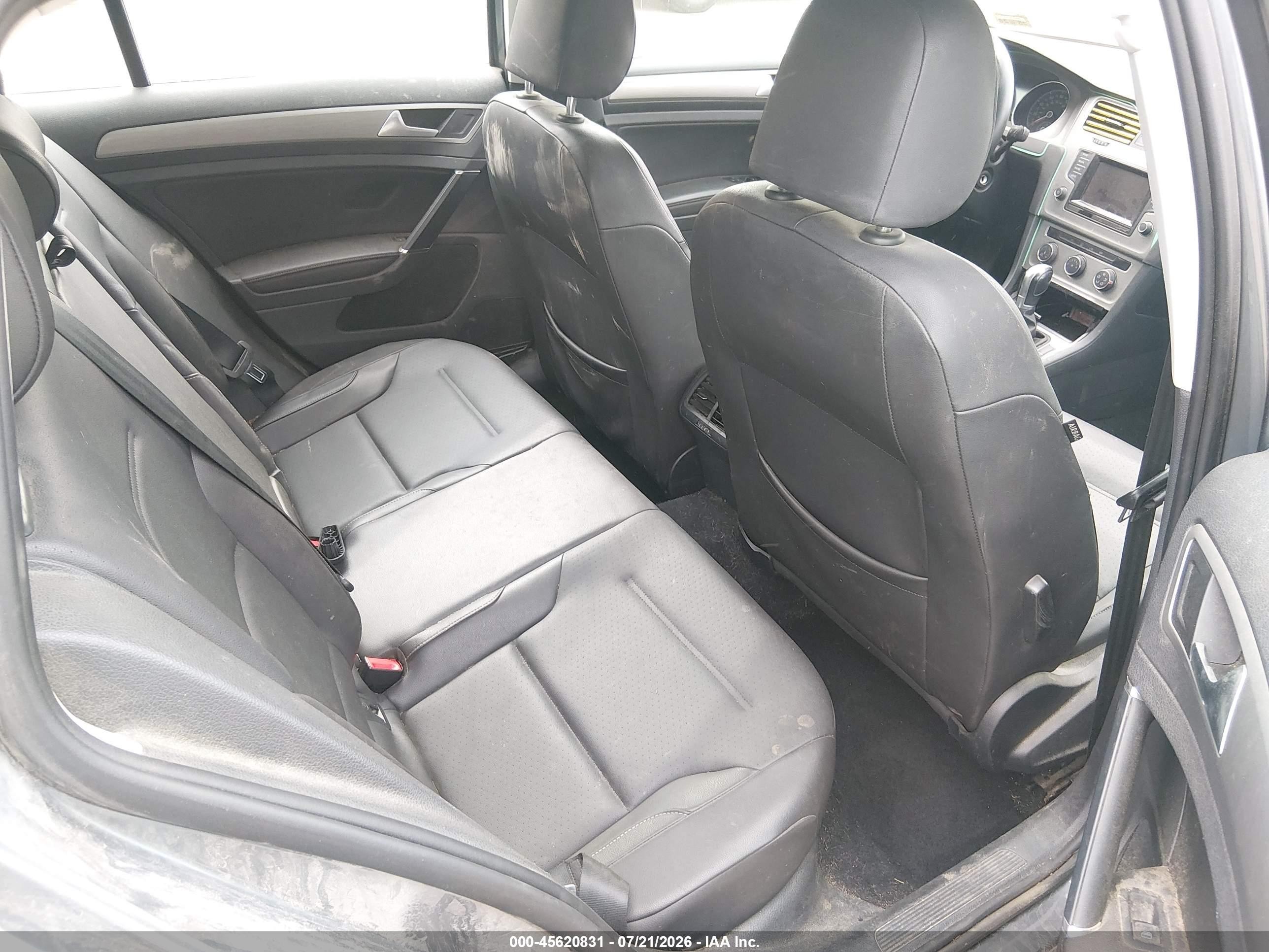 2015 Volkswagen Golf Sportwagen Tsi S 4-door Серый vin: 3VWC17AU8FM501323