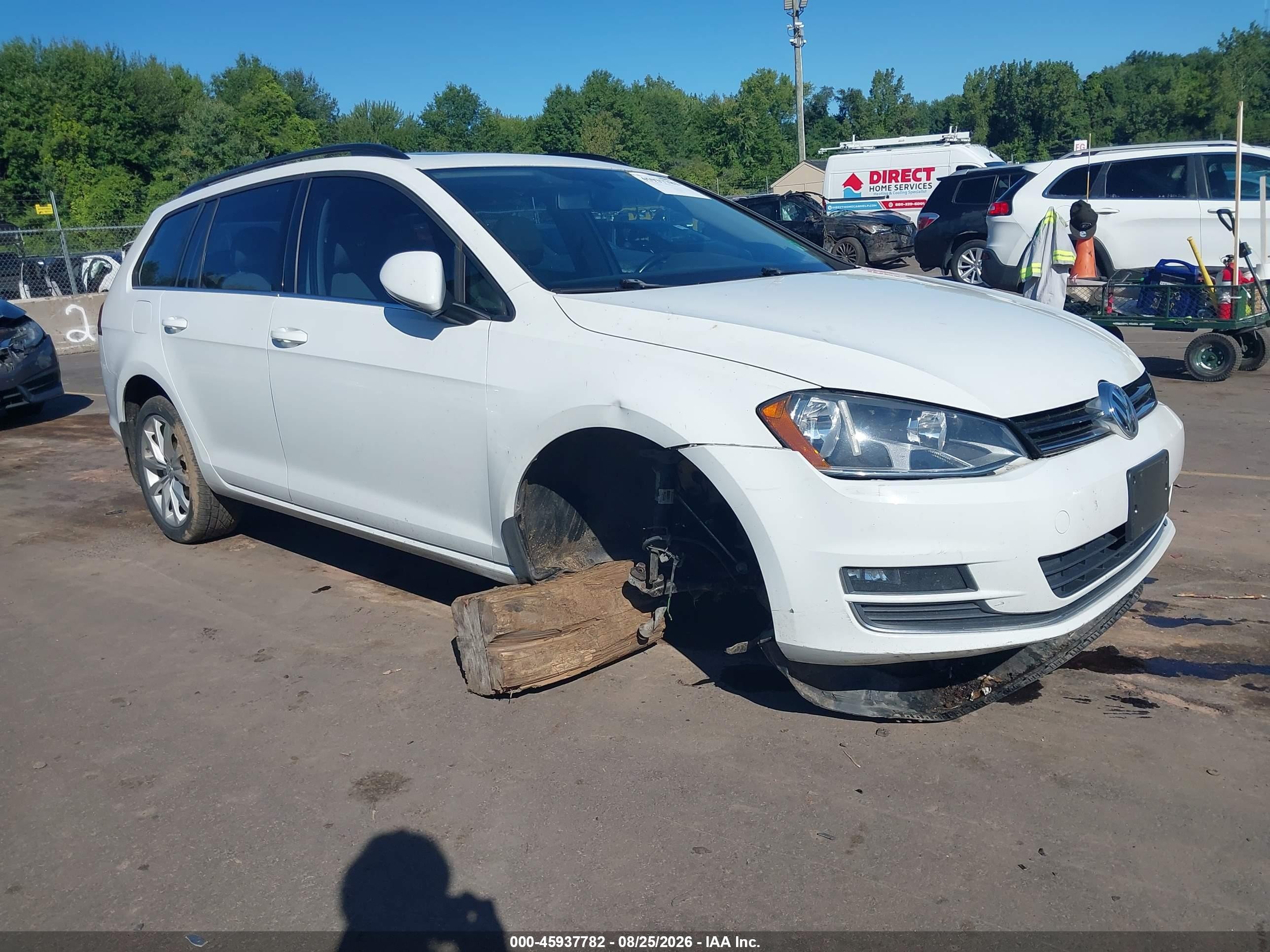 2015 Volkswagen Golf Sportwagen Tsi Se 4-door White vin: 3VWC17AUXFM513148