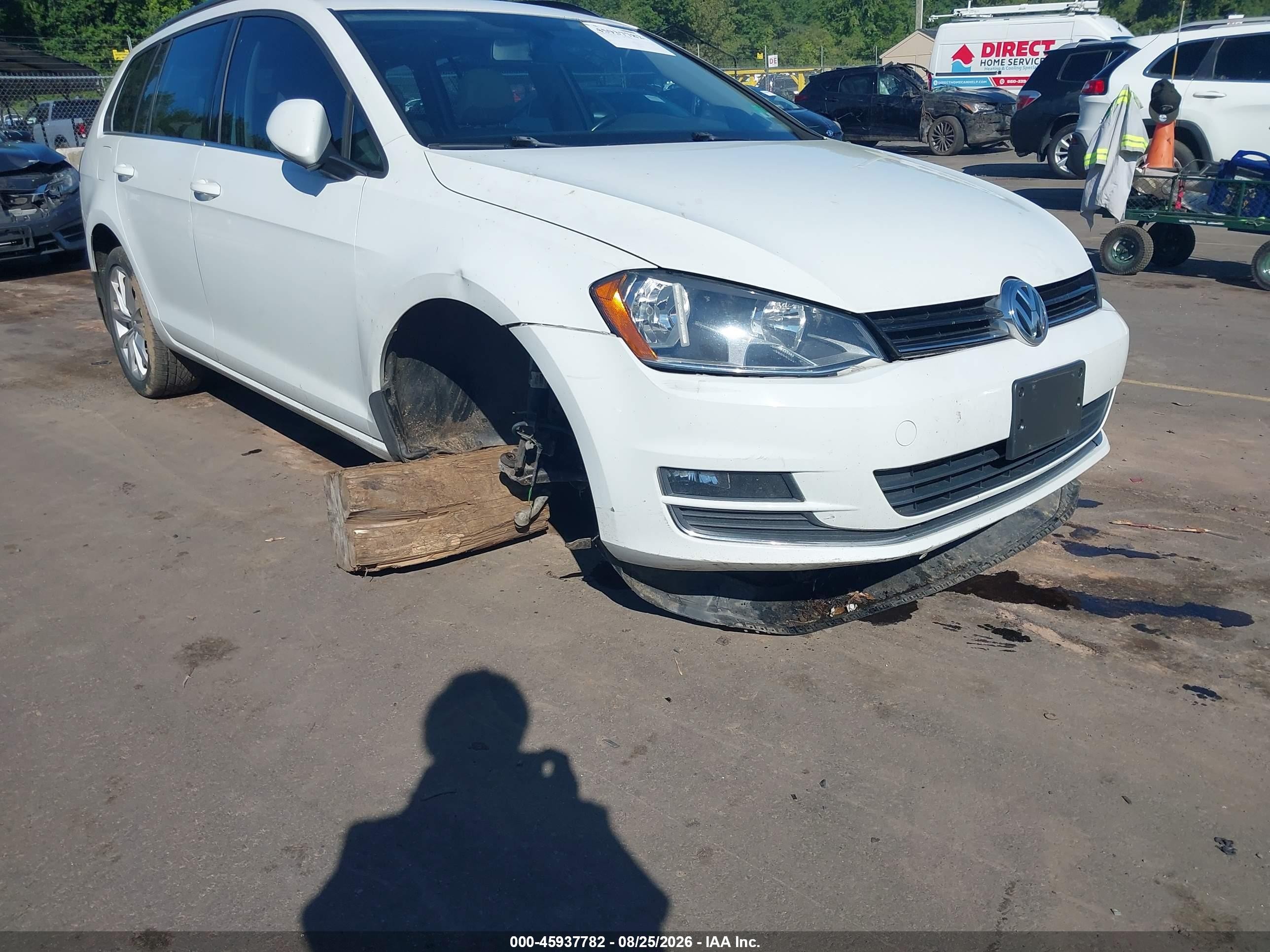 2015 Volkswagen Golf Sportwagen Tsi Se 4-door White vin: 3VWC17AUXFM513148