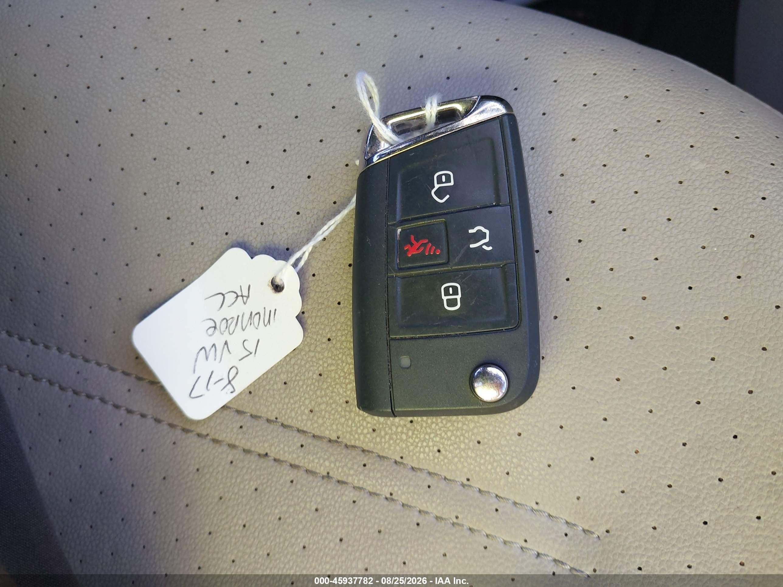 2015 Volkswagen Golf Sportwagen Tsi Se 4-door White vin: 3VWC17AUXFM513148