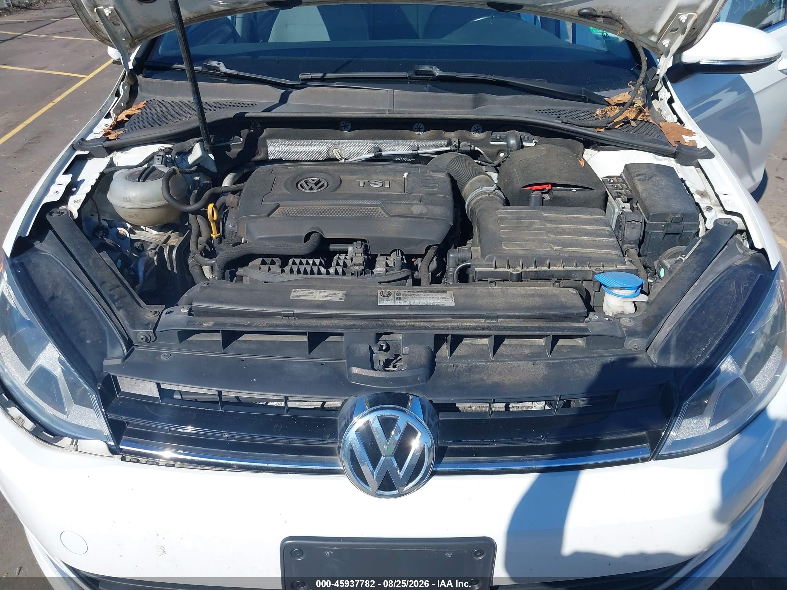 2015 Volkswagen Golf Sportwagen Tsi Se 4-door White vin: 3VWC17AUXFM513148