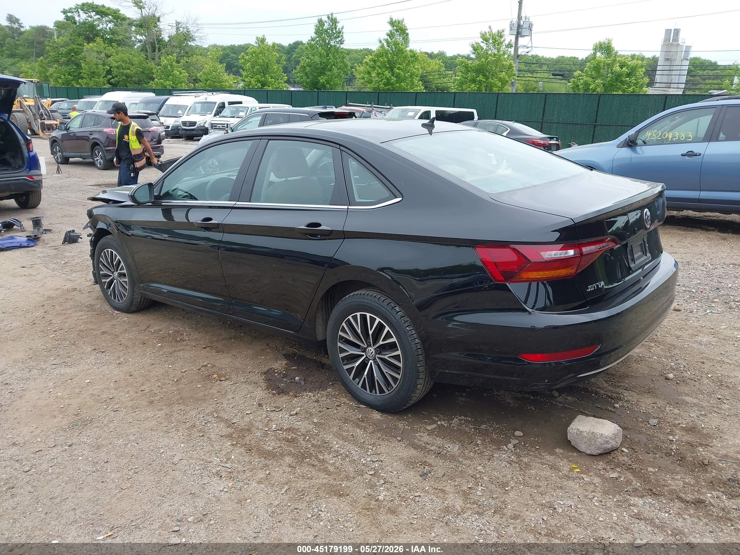 2019 Volkswagen Jetta 1.4t R-line/1.4t S/1.4t Se Черный vin: 3VWC57BU0KM124239