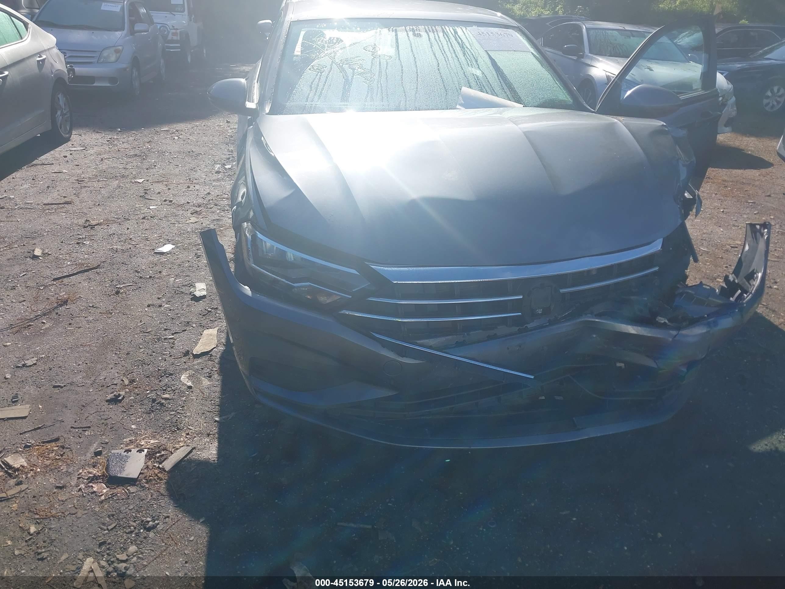2019 Volkswagen Jetta 1.4t R-line/1.4t S/1.4t Se Gray vin: 3VWC57BU1KM136609