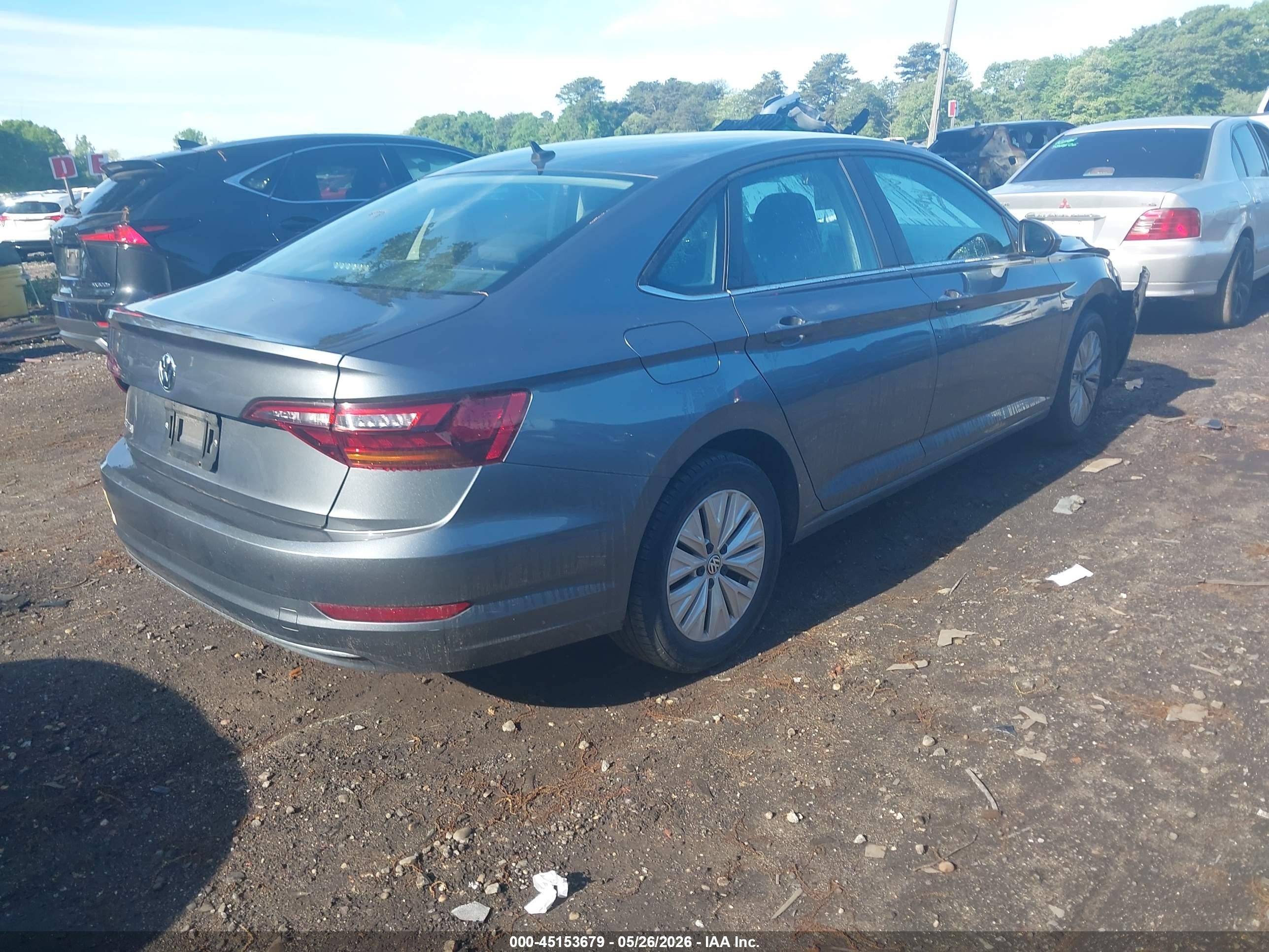2019 Volkswagen Jetta 1.4t R-line/1.4t S/1.4t Se Gray vin: 3VWC57BU1KM136609
