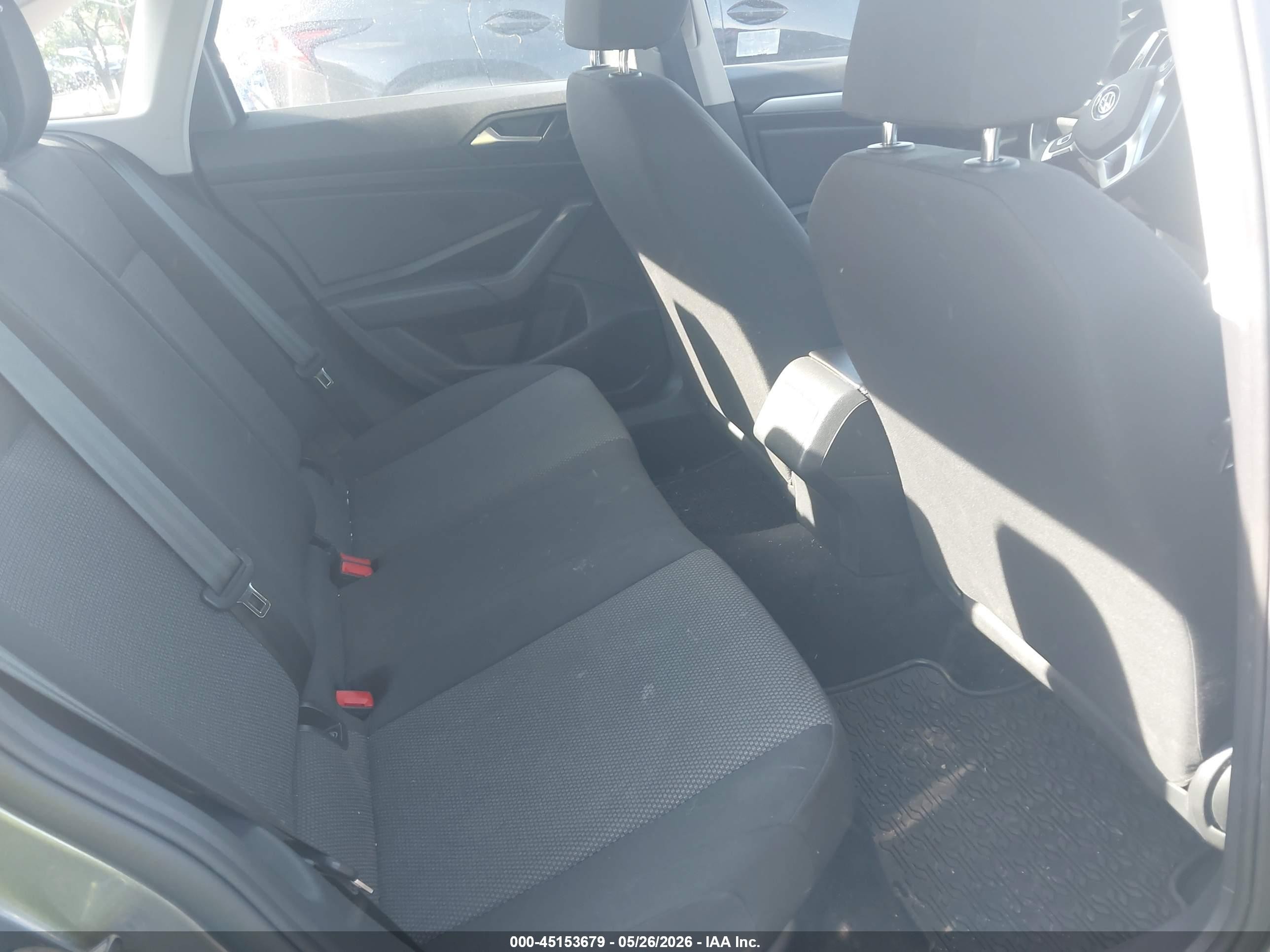 2019 Volkswagen Jetta 1.4t R-line/1.4t S/1.4t Se Gray vin: 3VWC57BU1KM136609