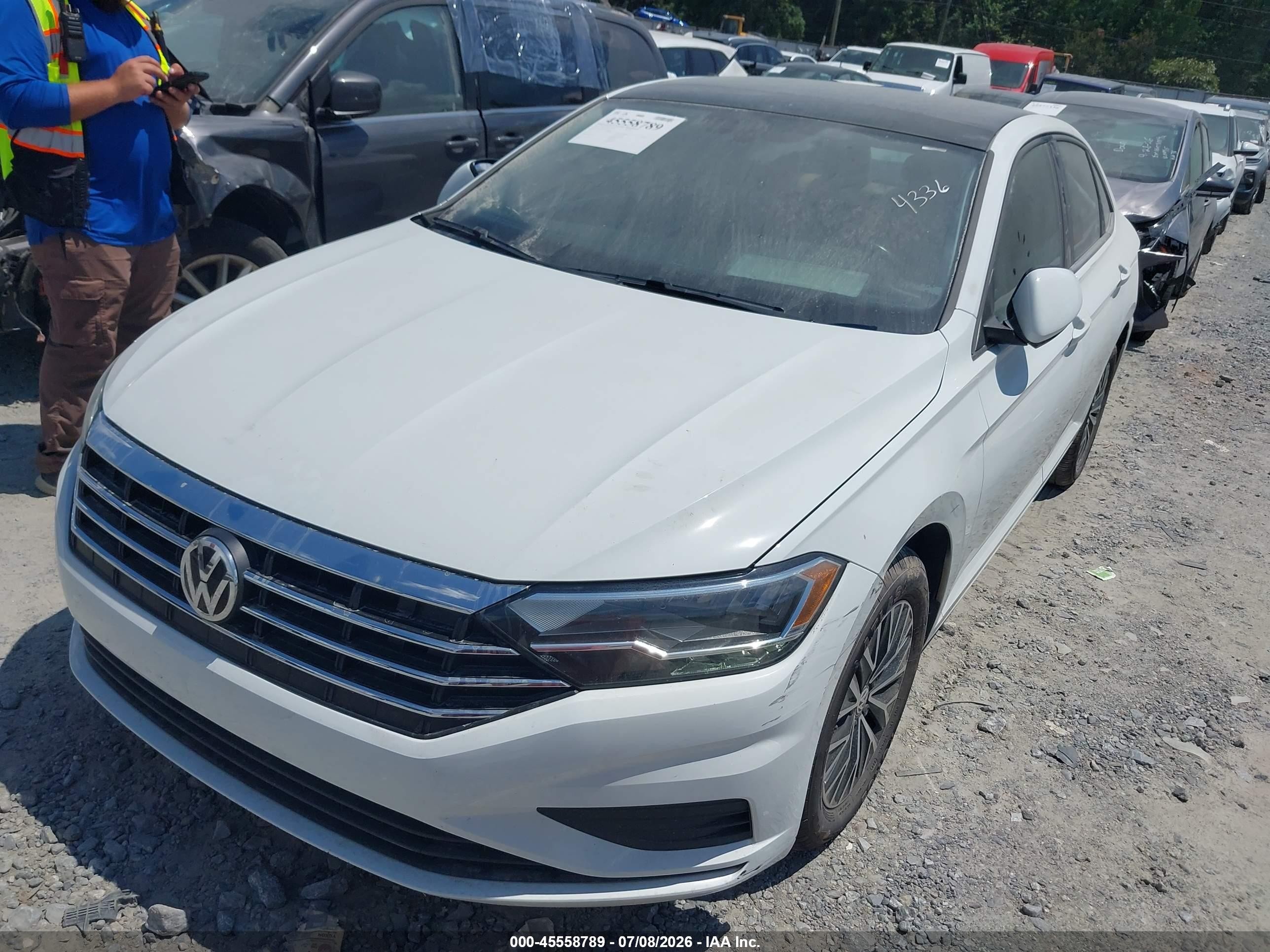 2019 Volkswagen Jetta 1.4t R-line/1.4t S/1.4t Se White vin: 3VWC57BU1KM254336