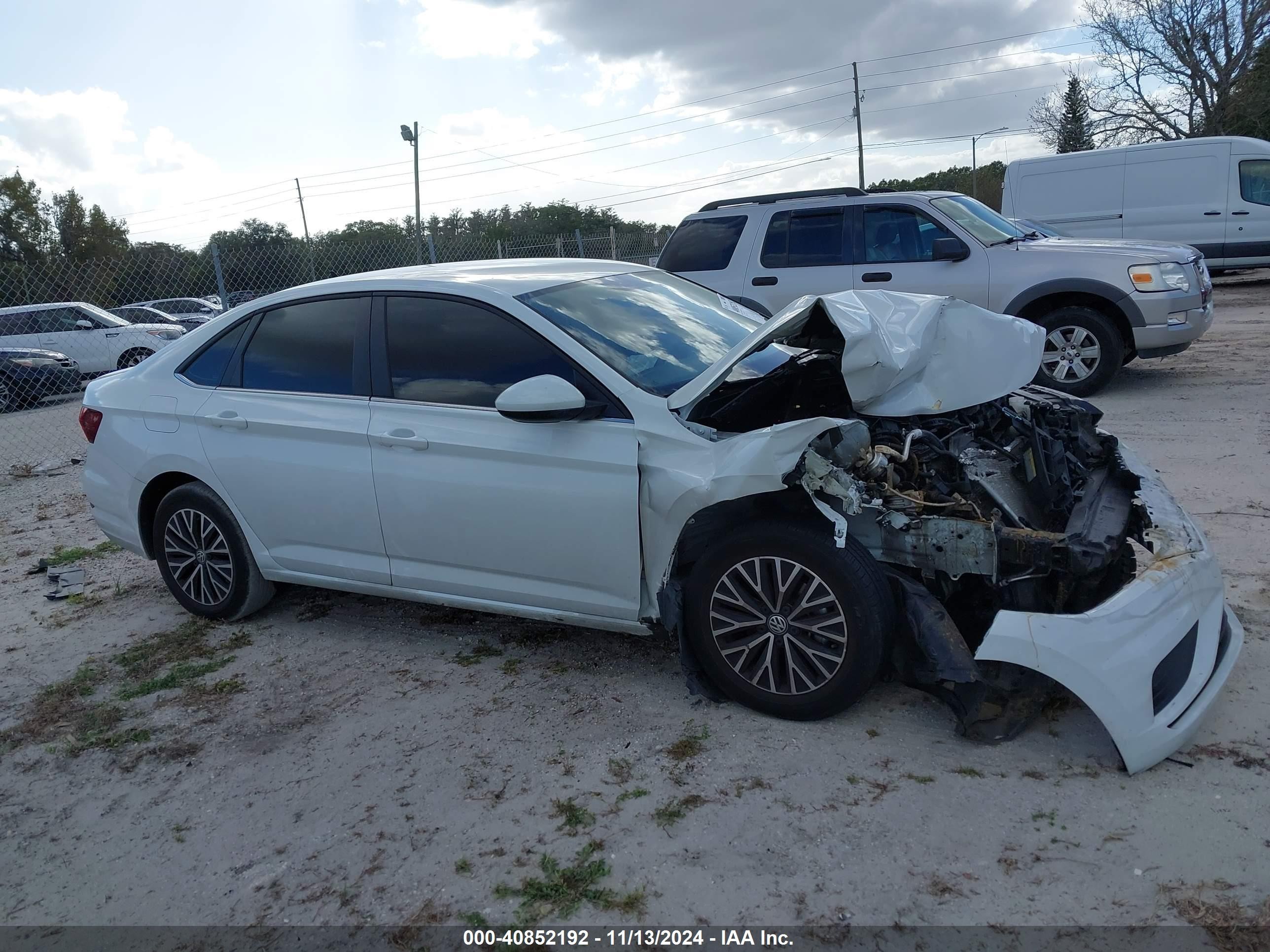 2021 Volkswagen Jetta 1.4t R-line/1.4t S/1.4t Se White vin: 3VWC57BU1MM042961