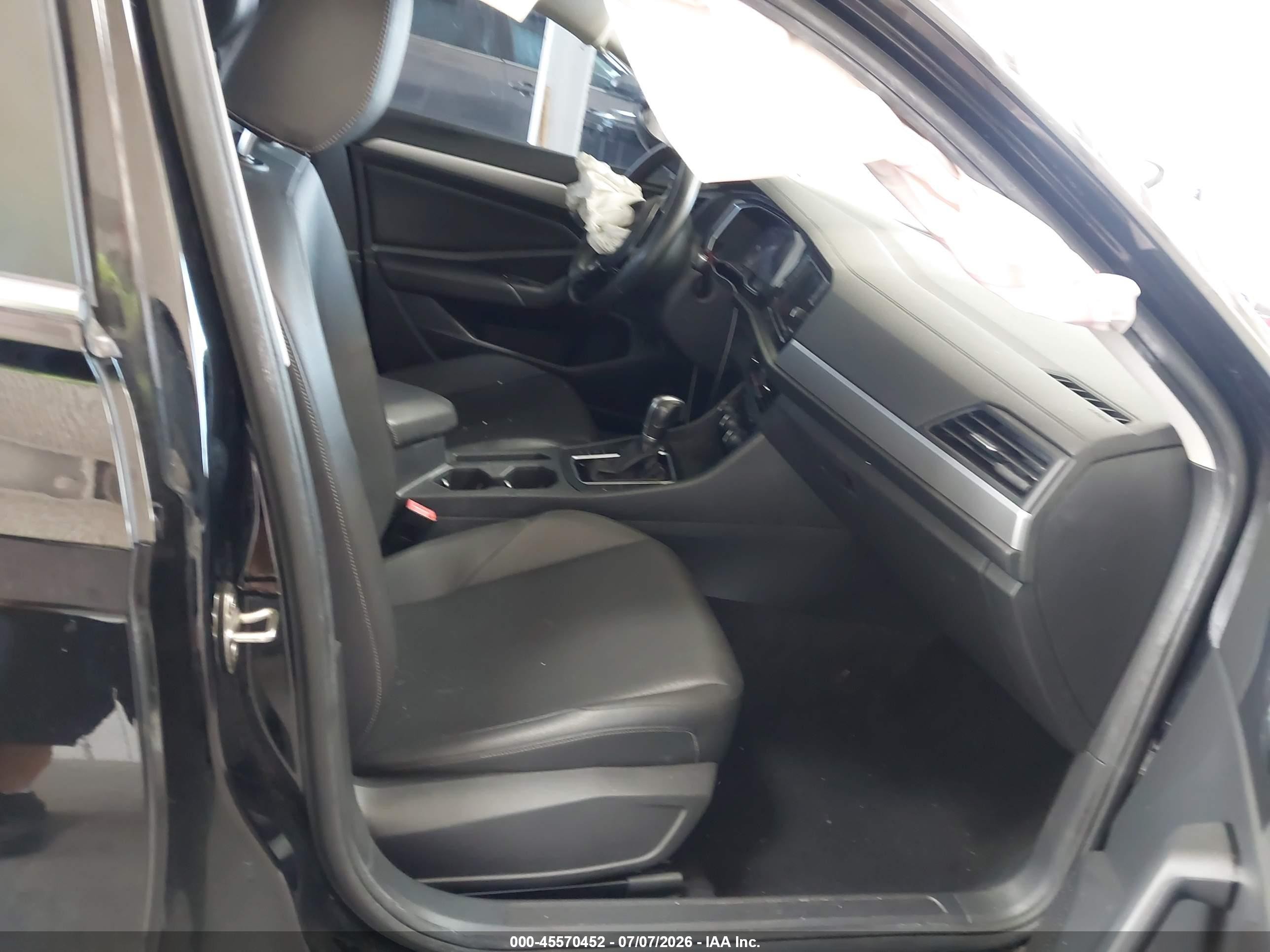 2019 Volkswagen Jetta 1.4t R-line/1.4t S/1.4t Se Black vin: 3VWC57BU3KM157574
