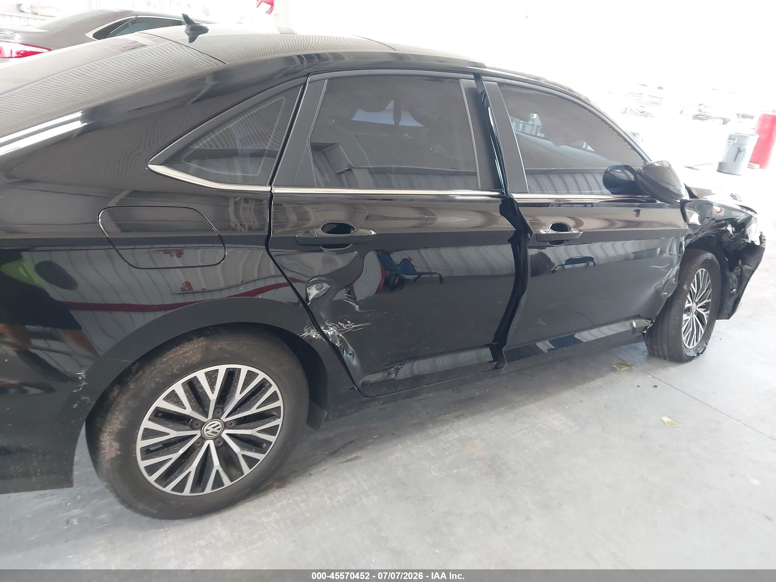 2019 Volkswagen Jetta 1.4t R-line/1.4t S/1.4t Se Black vin: 3VWC57BU3KM157574