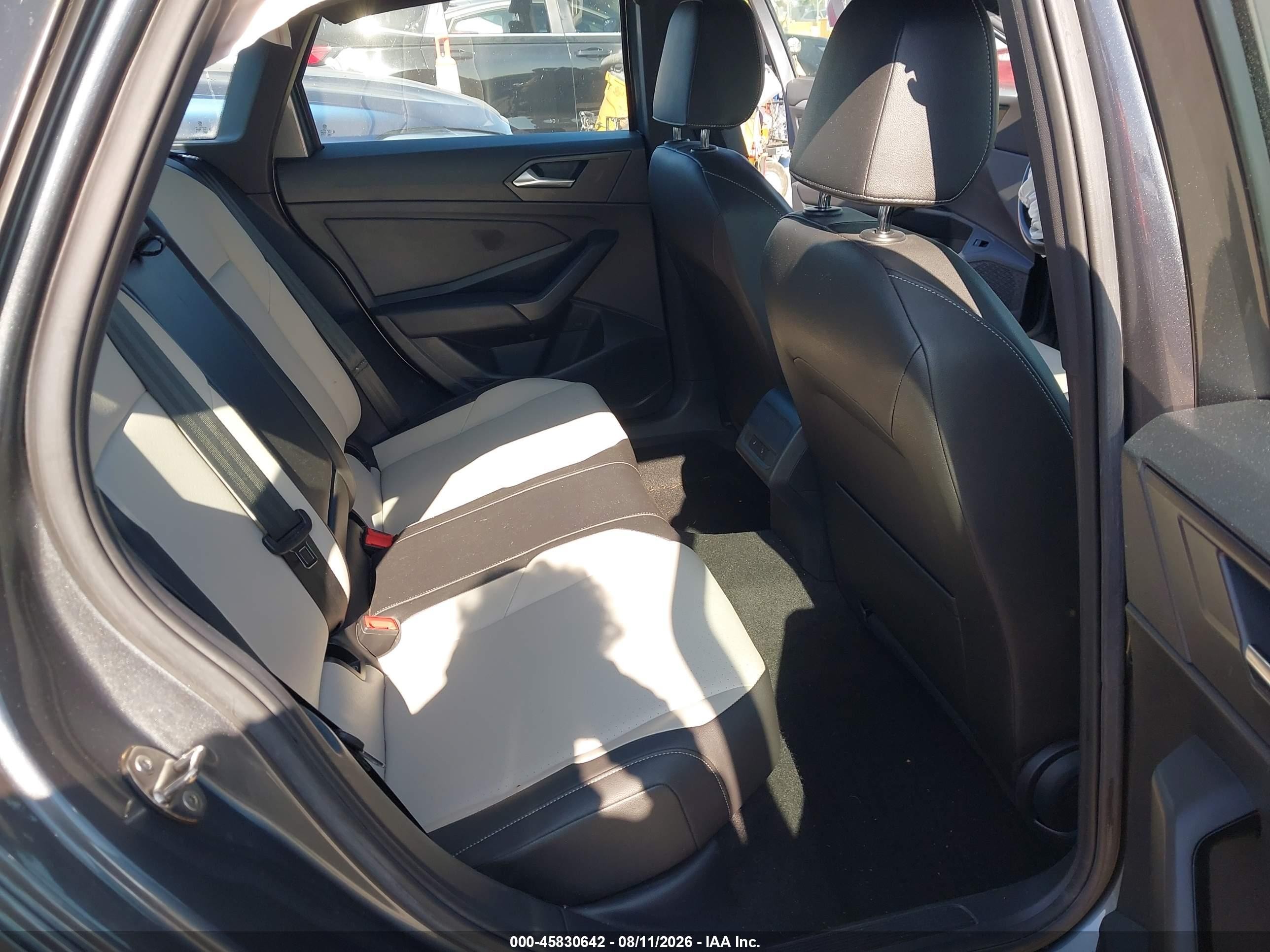 2019 Volkswagen Jetta 1.4t R-line/1.4t S/1.4t Se Gray vin: 3VWC57BU3KM197881