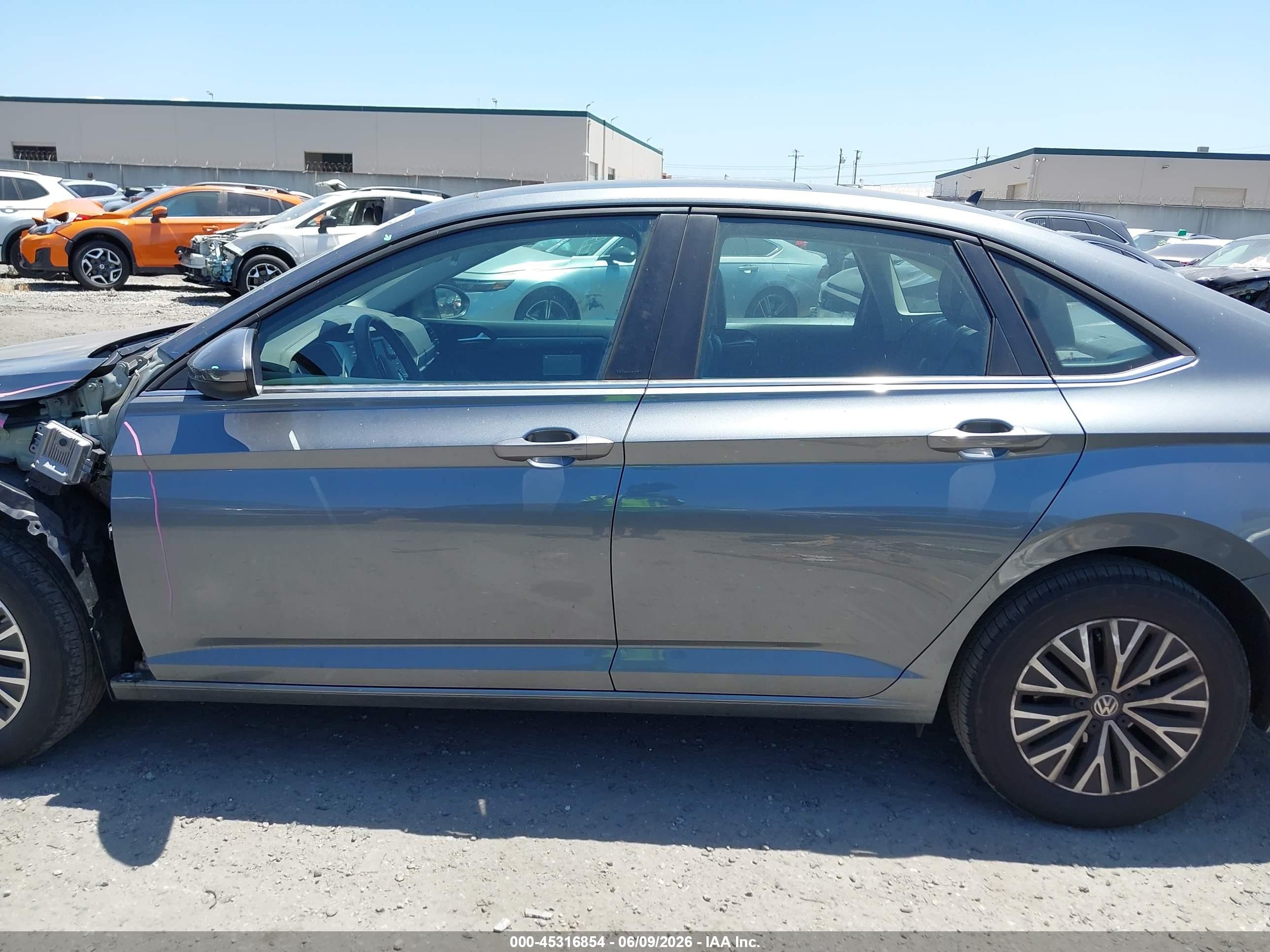 2021 Volkswagen Jetta 1.4t R-line/1.4t S/1.4t Se Gray vin: 3VWC57BU3MM013011