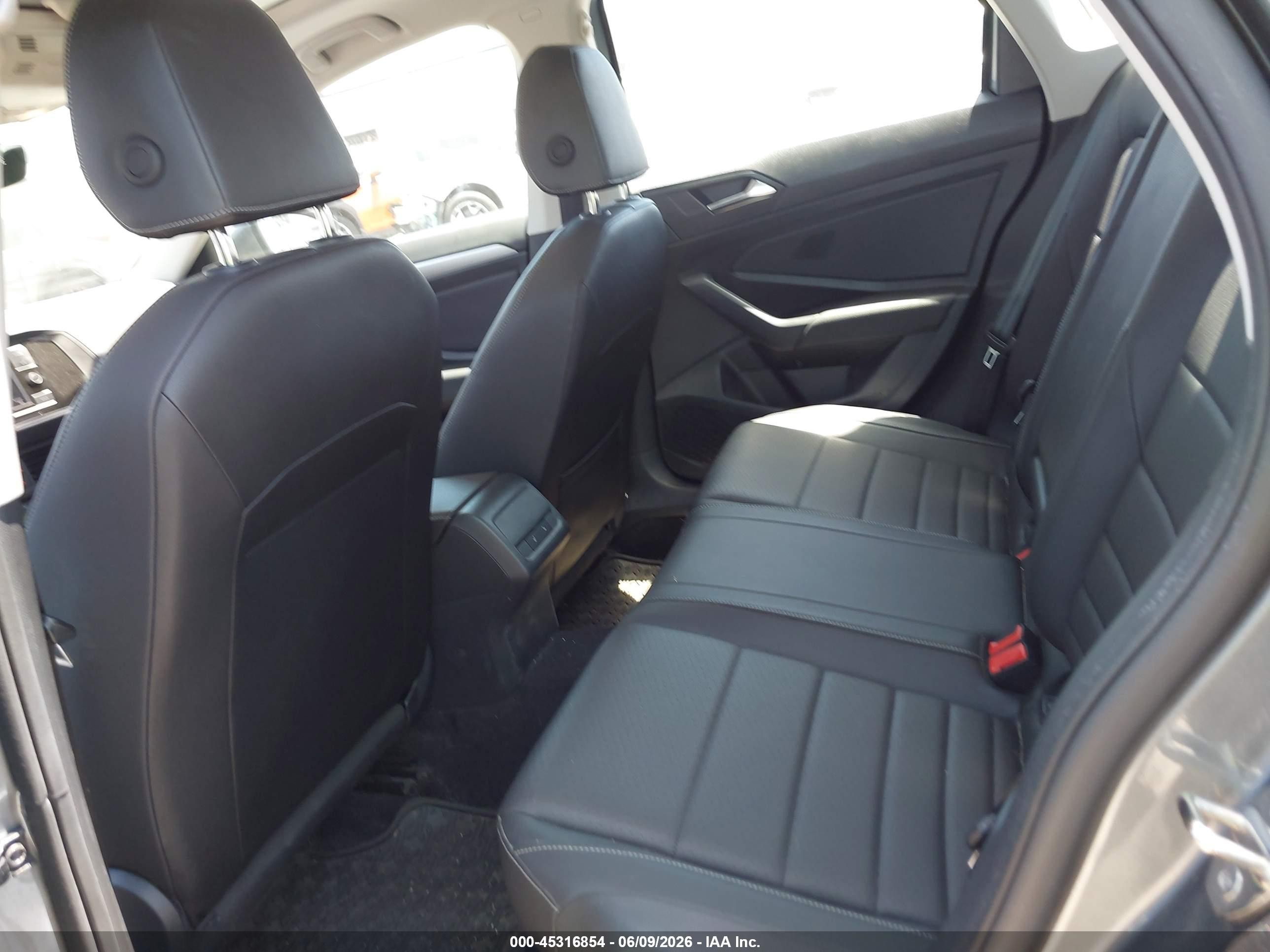2021 Volkswagen Jetta 1.4t R-line/1.4t S/1.4t Se Gray vin: 3VWC57BU3MM013011