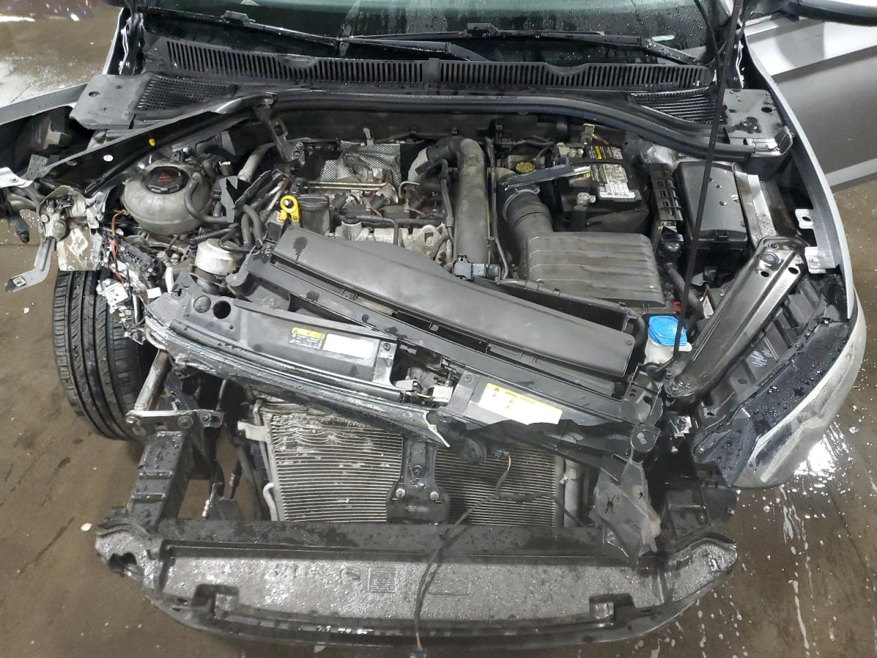 2021 Volkswagen Jetta S Серебряный vin: 3VWC57BU3MM044548 Damage: Left Front Rail, Kinked, > 12 inches