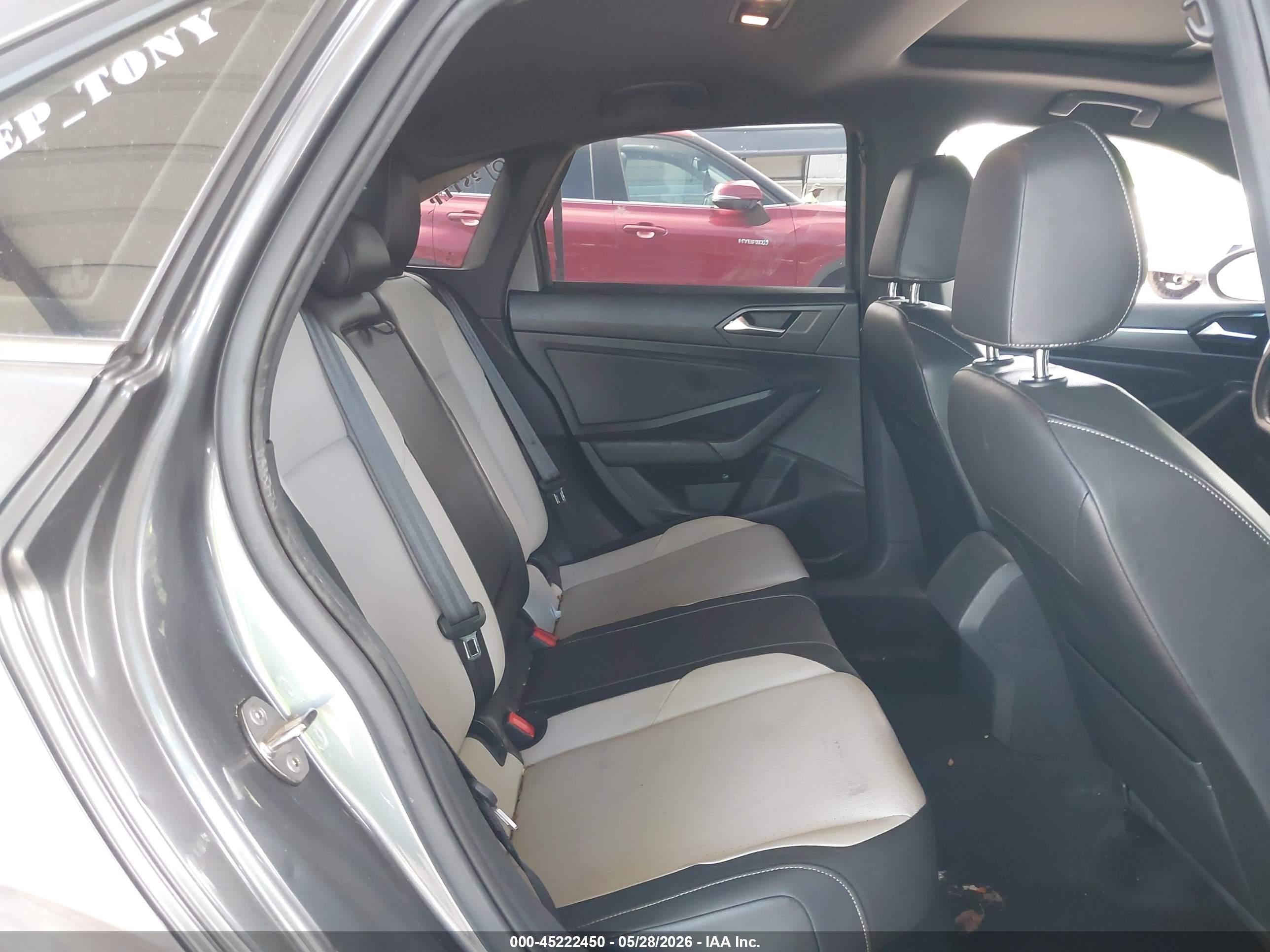 2019 Volkswagen Jetta 1.4t R-line/1.4t S/1.4t Se Gray vin: 3VWC57BU4KM102406