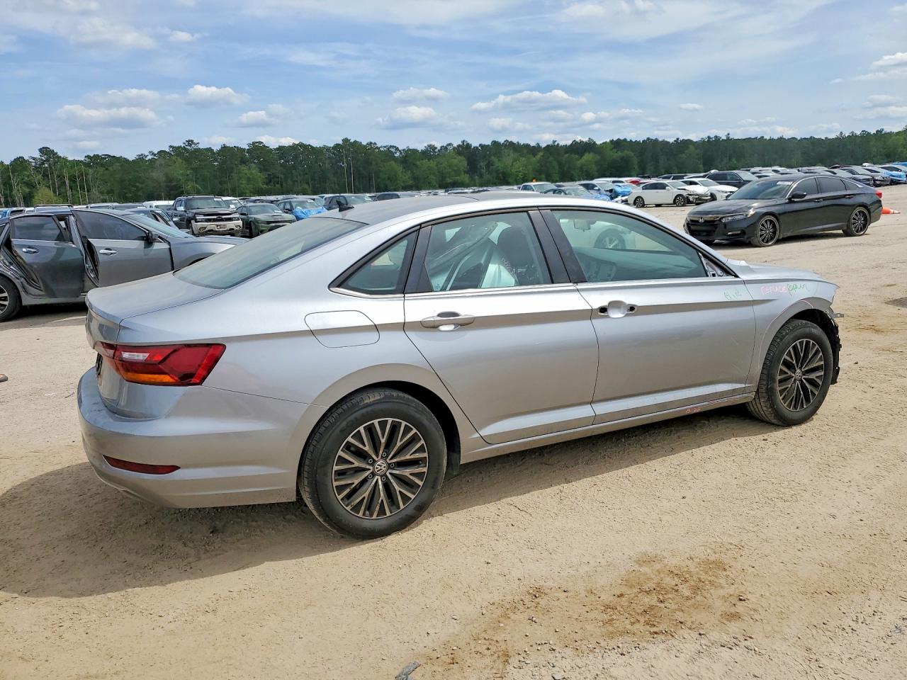 2019 Volkswagen Jetta S Серебряный vin: 3VWC57BU4KM188185