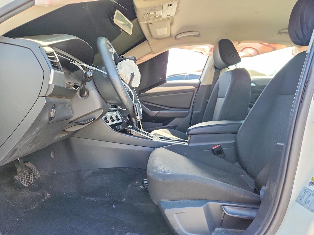 2019 Volkswagen Jetta S White vin: 3VWC57BU6KM054391