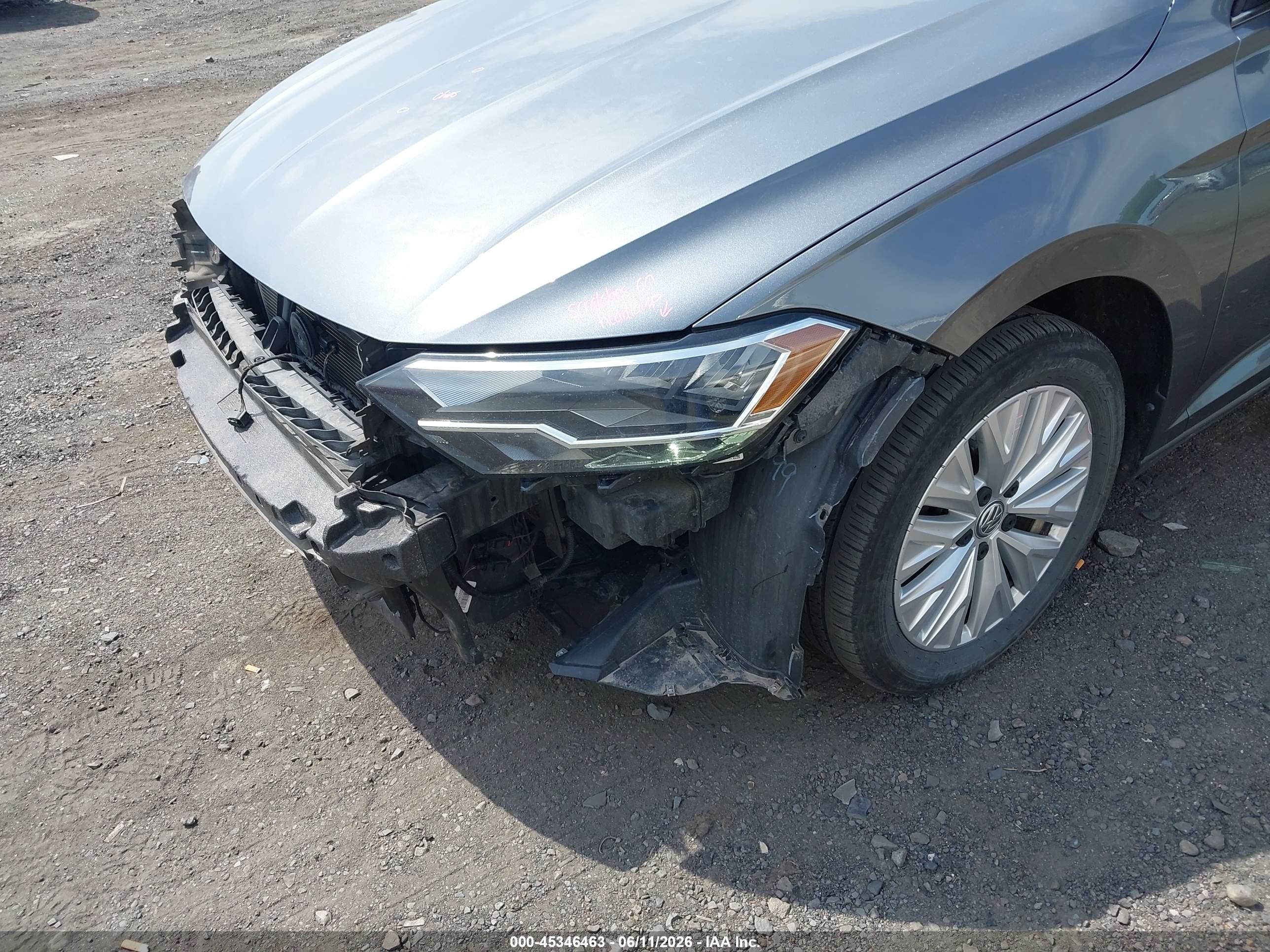 2019 Volkswagen Jetta 1.4t R-line/1.4t S/1.4t Se Gray vin: 3VWC57BU6KM249617