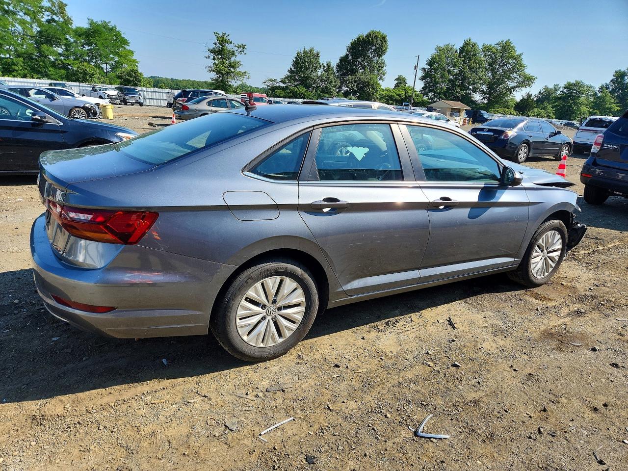 2019 Volkswagen Jetta Gray vin: 3VWC57BU7KM158159