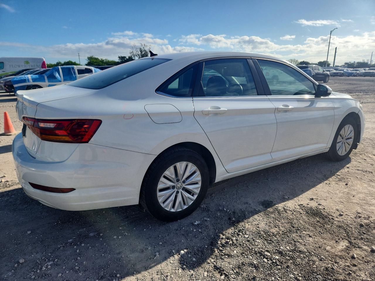 2019 Volkswagen Jetta S White vin: 3VWC57BU7KM177794