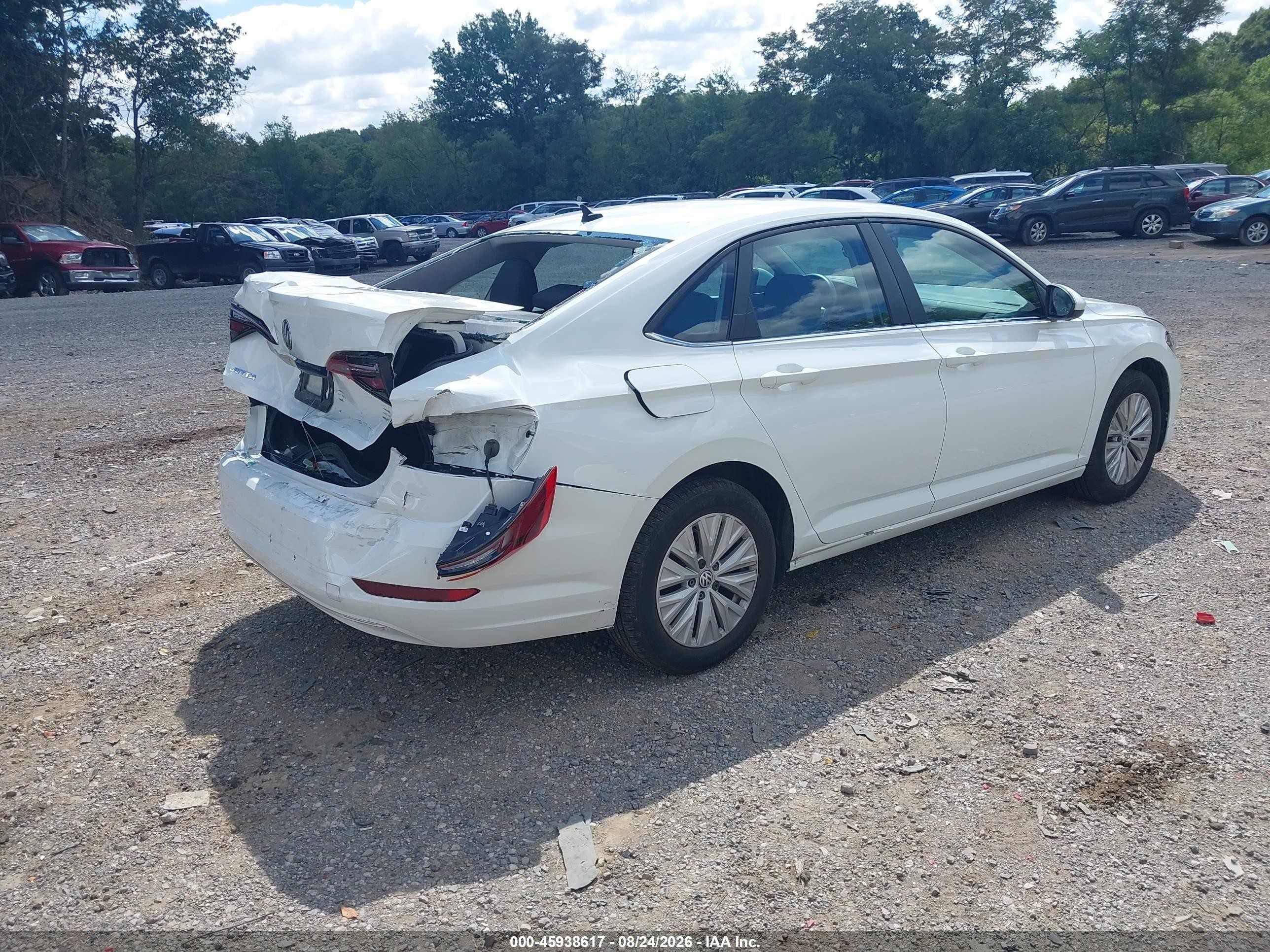 2019 Volkswagen Jetta 1.4t R-line/1.4t S/1.4t Se White vin: 3VWC57BU7KM207778