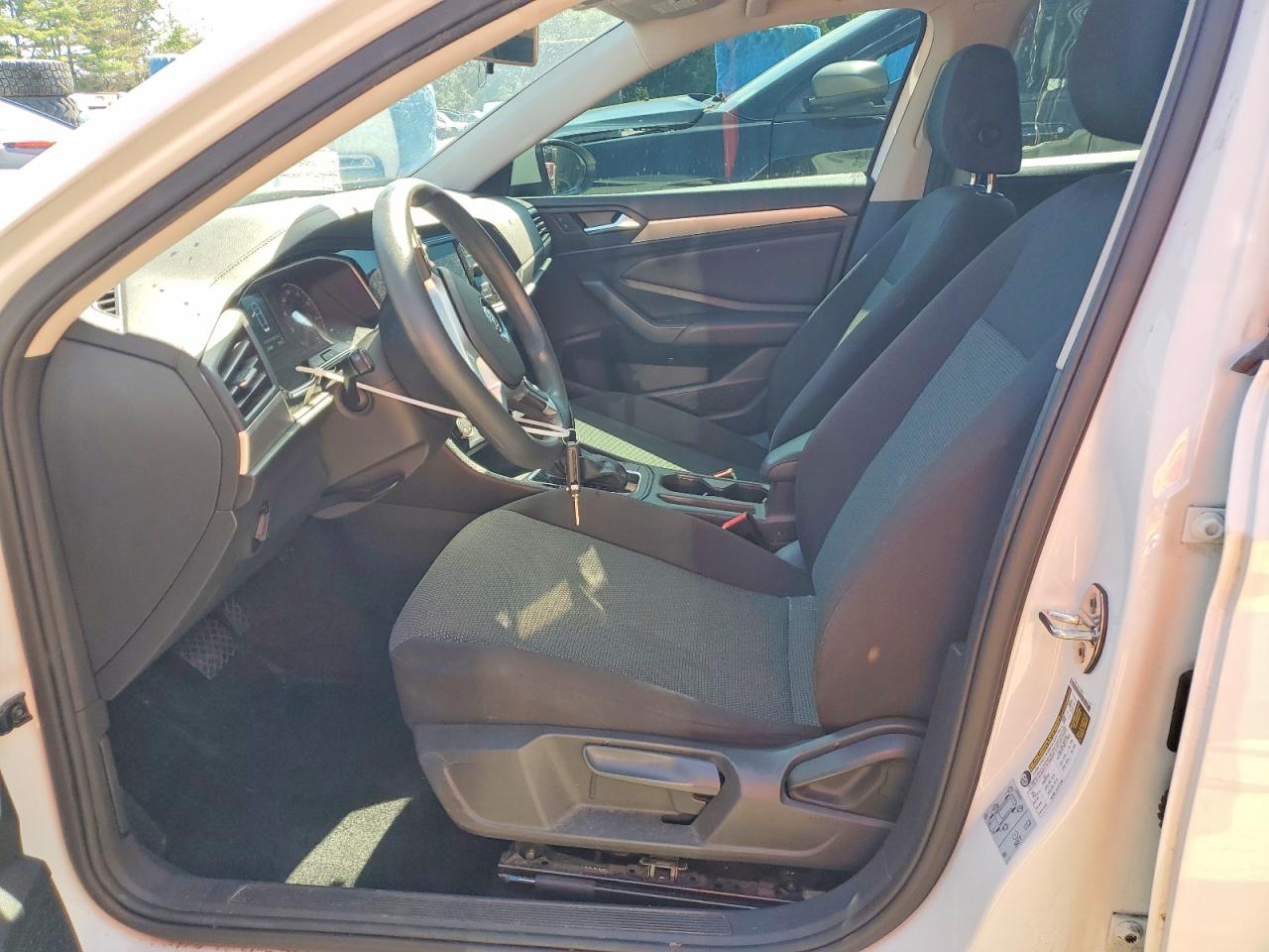 2019 Volkswagen Jetta S White vin: 3VWC57BU7KM227044