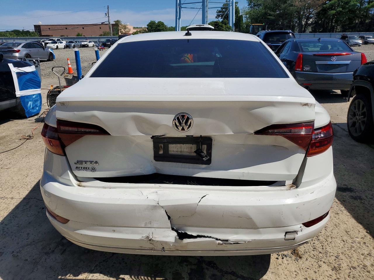 2019 Volkswagen Jetta S White vin: 3VWC57BU7KM227044