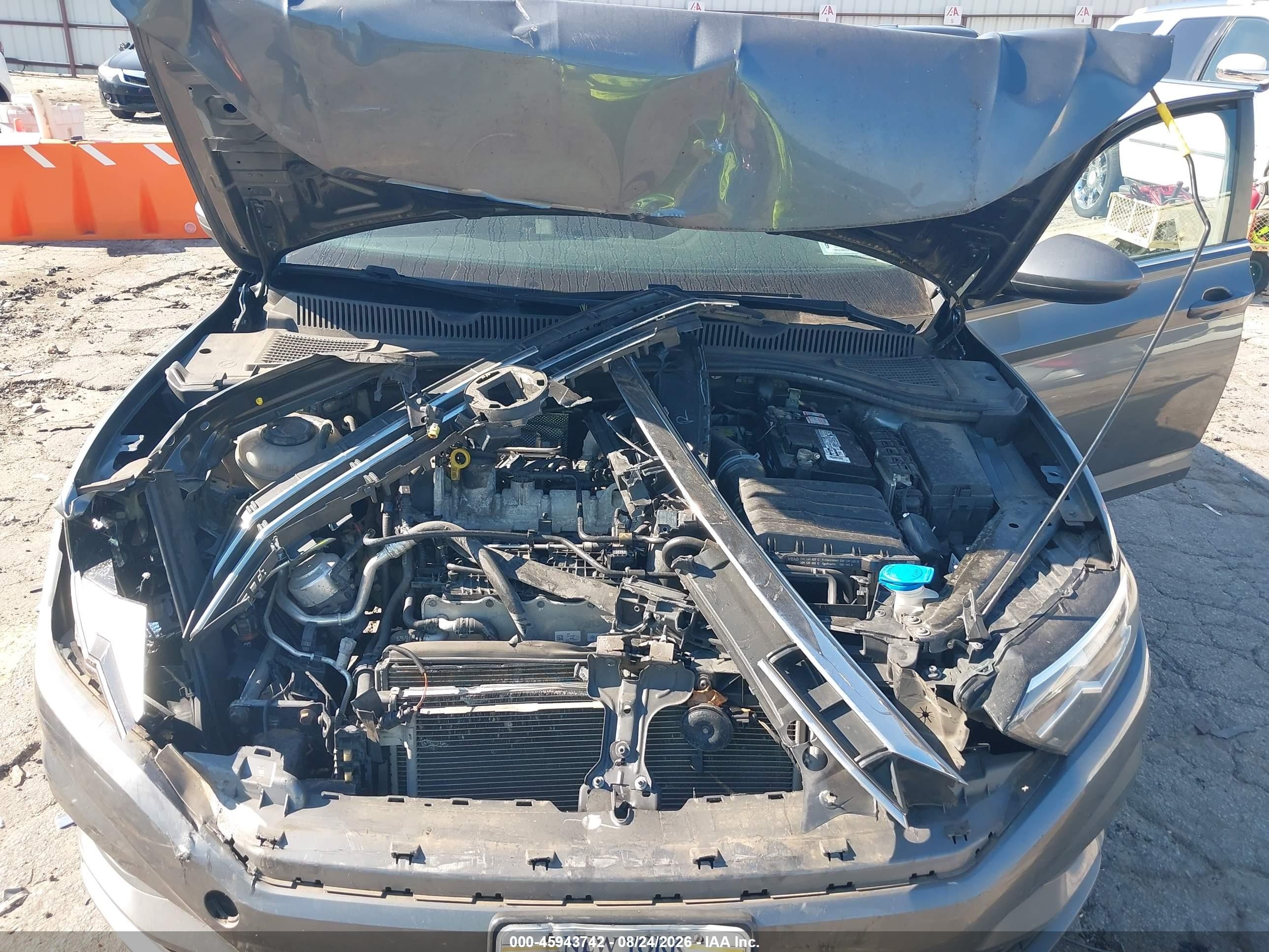 2019 Volkswagen Jetta 1.4t R-line/1.4t S/1.4t Se Gray vin: 3VWC57BU8KM087229
