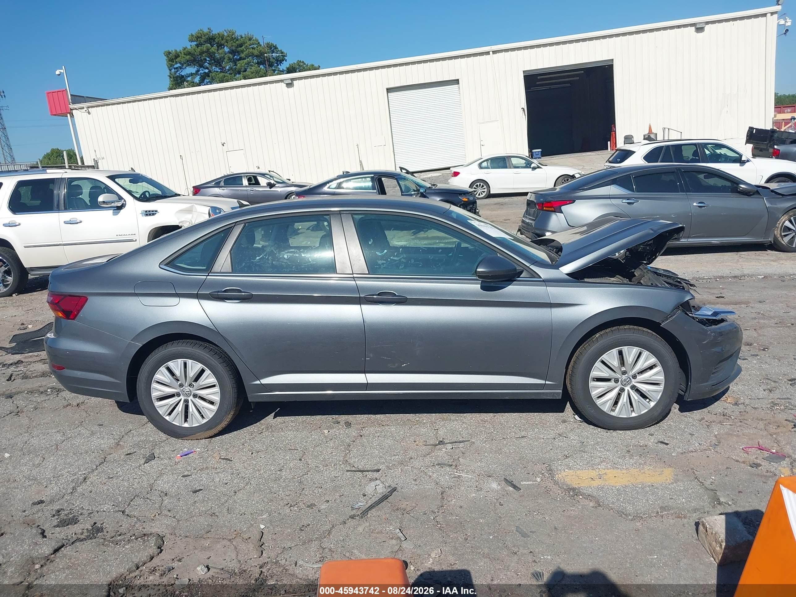 2019 Volkswagen Jetta 1.4t R-line/1.4t S/1.4t Se Gray vin: 3VWC57BU8KM087229